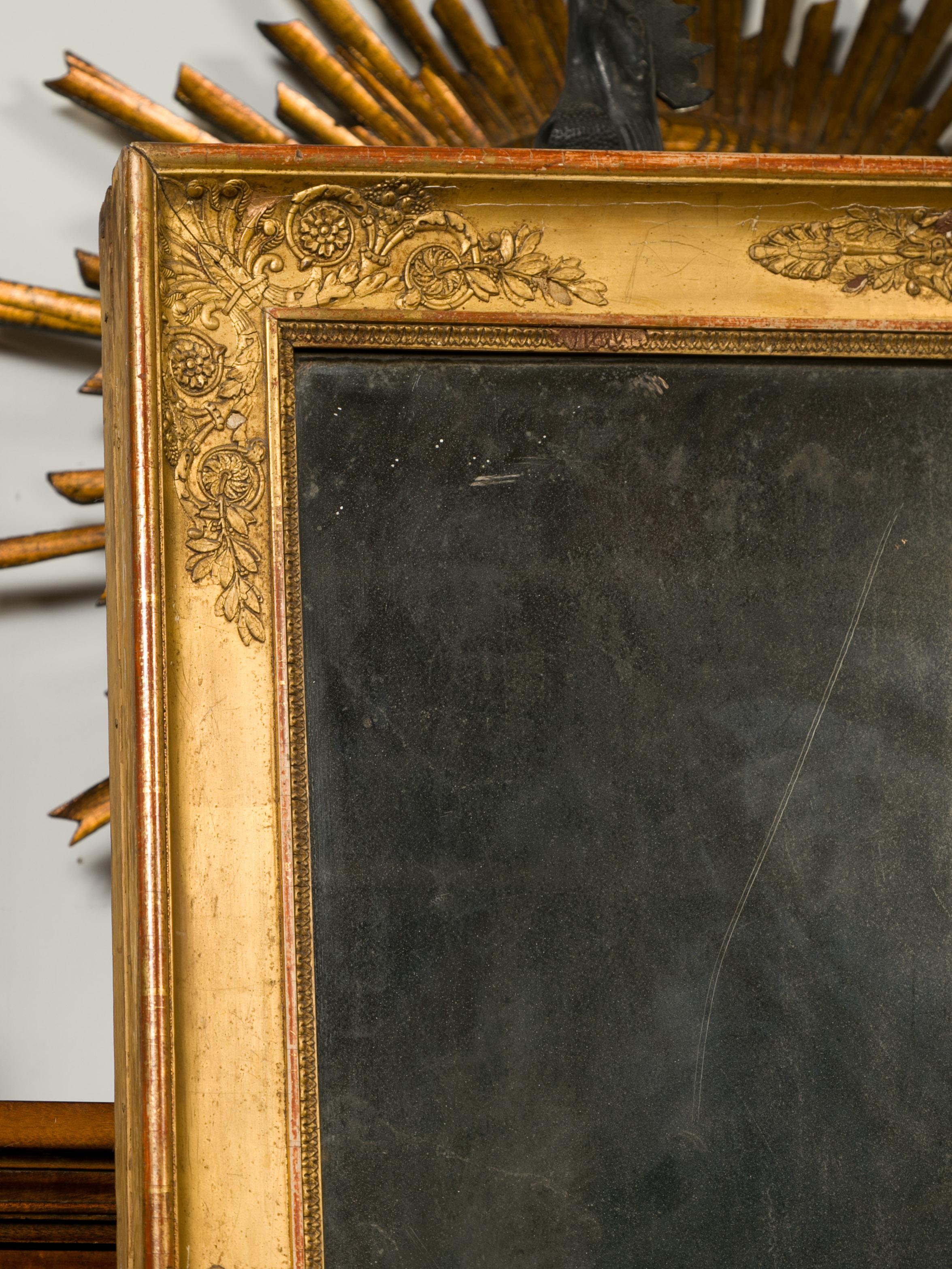 Französisch 1850s Napoleon III Periode Giltwood Spiegel mit geschnitzten Scrolling Laub im Angebot 8