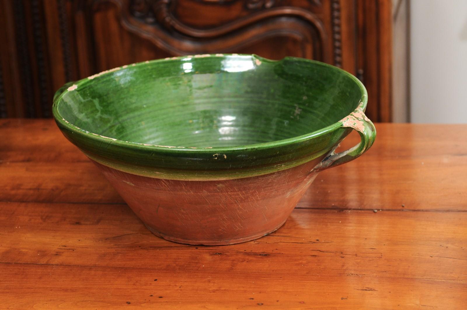 French 1850s Provincial Green Glazed Terracotta Bowl with Handles and Spout For Sale 4