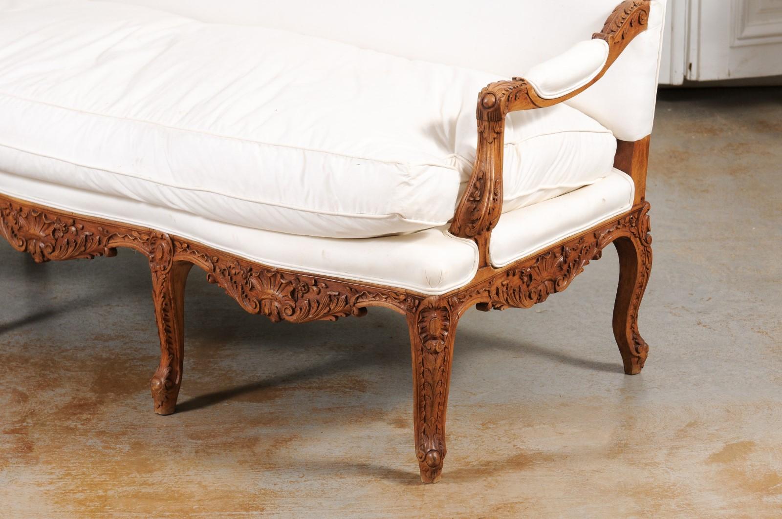 French 1850s Régence Style Three-Seat Canapé with Carved Shells and Upholstery 12