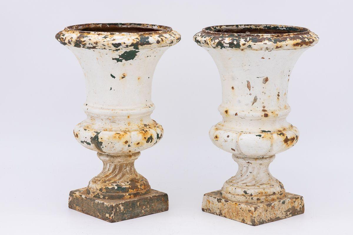 19th Century French 1860 Pair of White Painted Cast Iron Urns For Sale