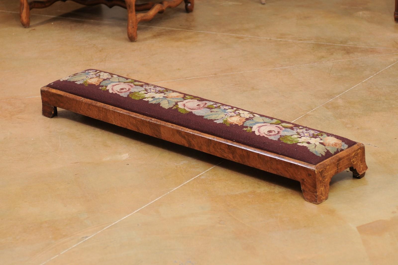 French 1860s Napoléon III Period Long Needlepoint Footstool with Floral Décor 3