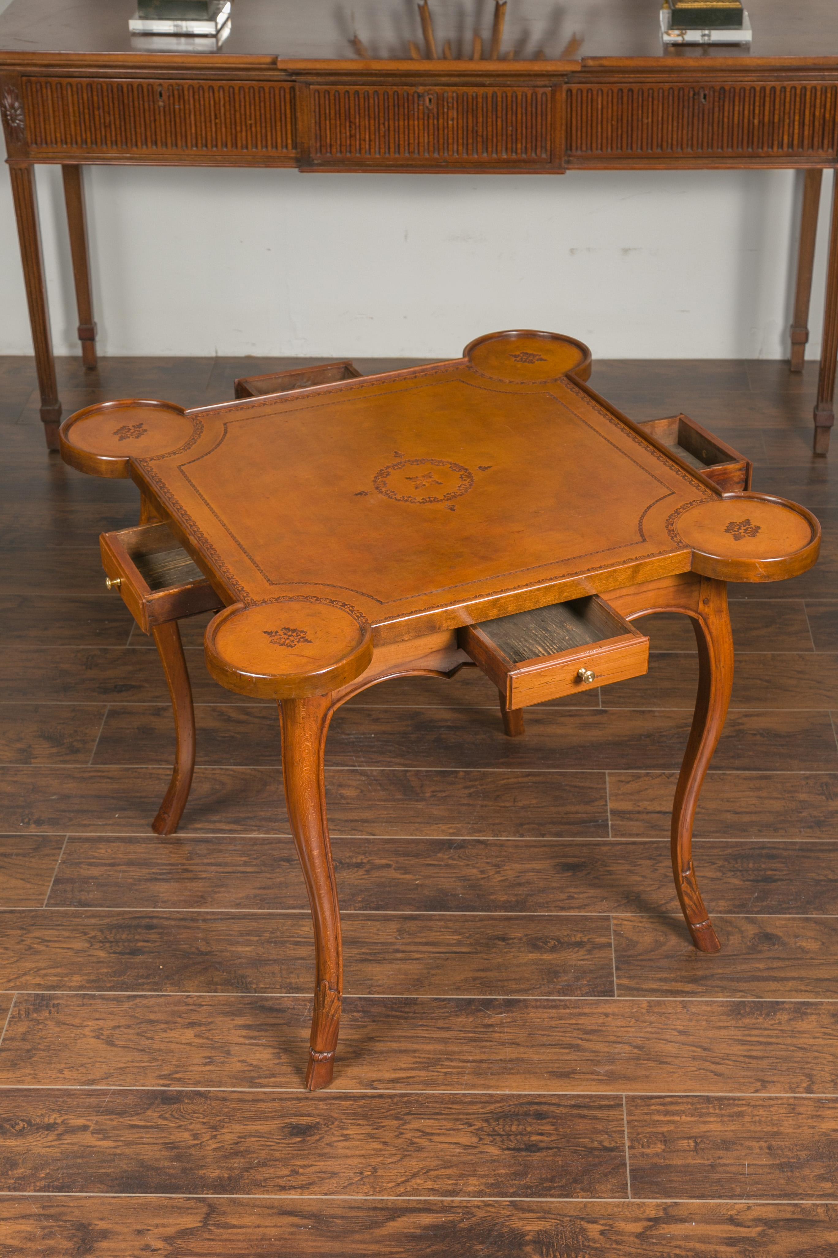 French 1860s Napoleon III Walnut Game Table with Four Drawers and Cabriole Legs For Sale 7