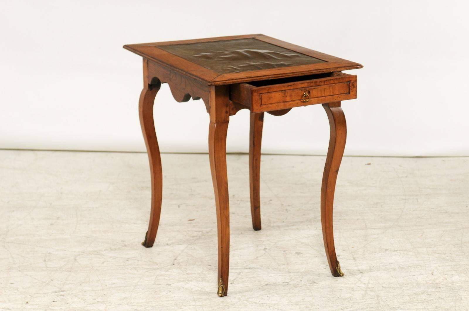 French 1870s Black Leather Top Louis XV Style Side Table with Cabriole Legs In Good Condition In Atlanta, GA