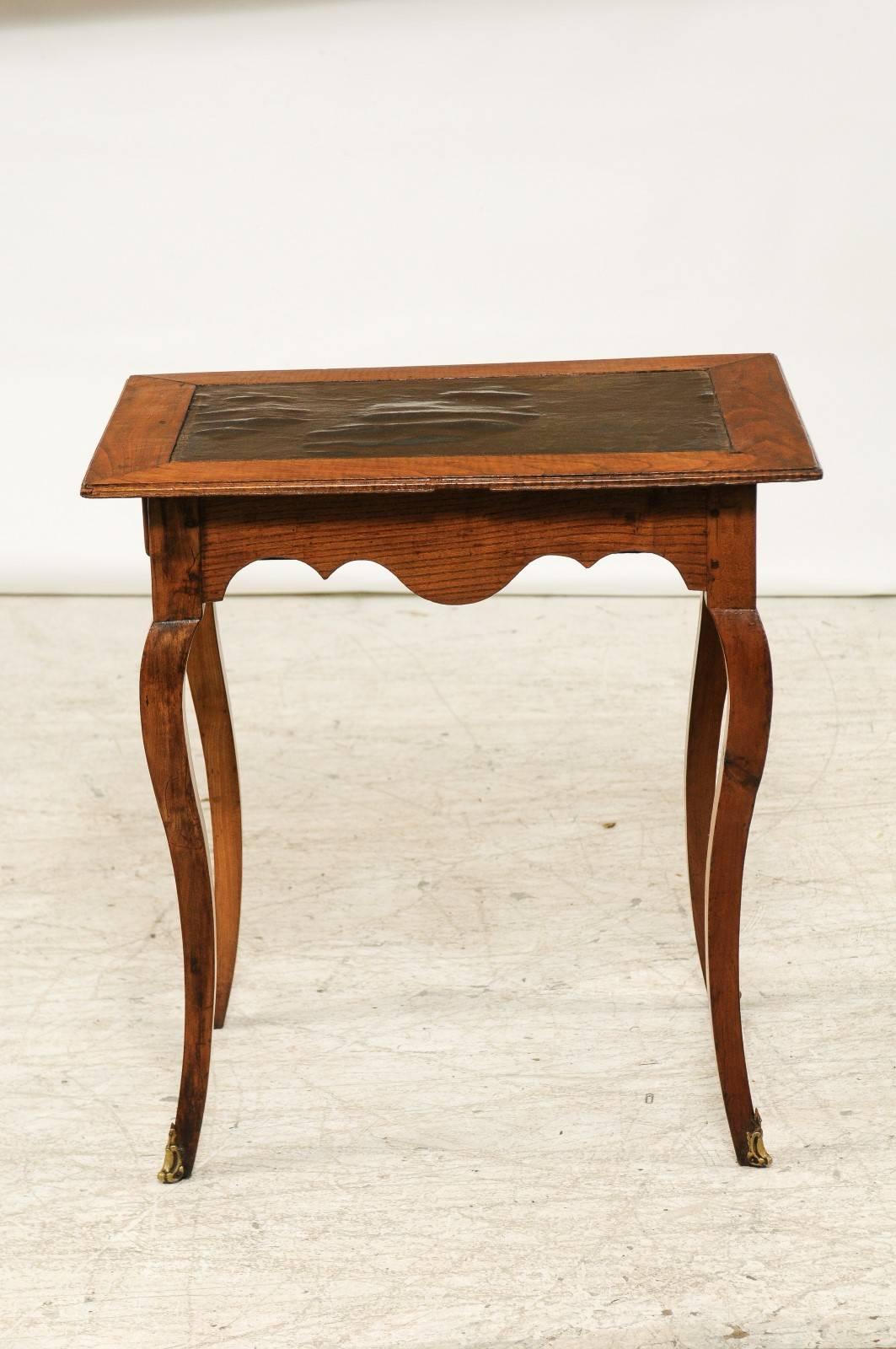 French 1870s Black Leather Top Louis XV Style Side Table with Cabriole Legs 2