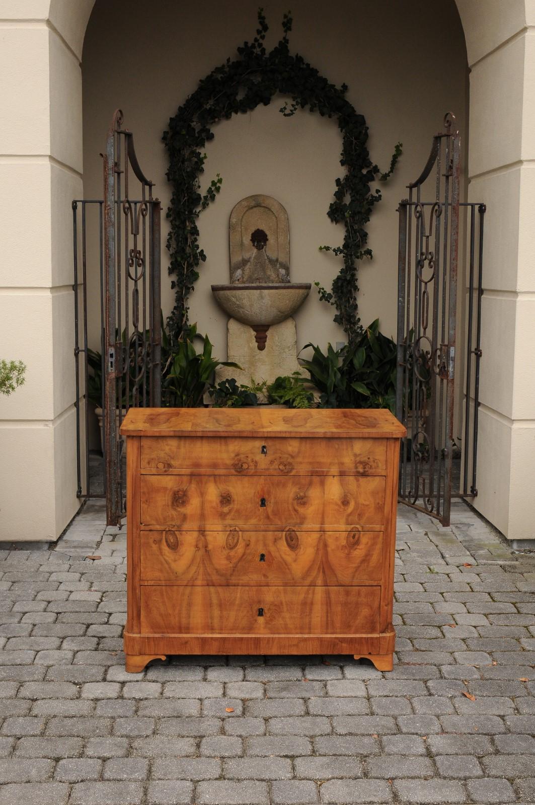 French 1870s Burl Walnut Bookmark Veneered Commode with Graduated Drawers In Good Condition In Atlanta, GA