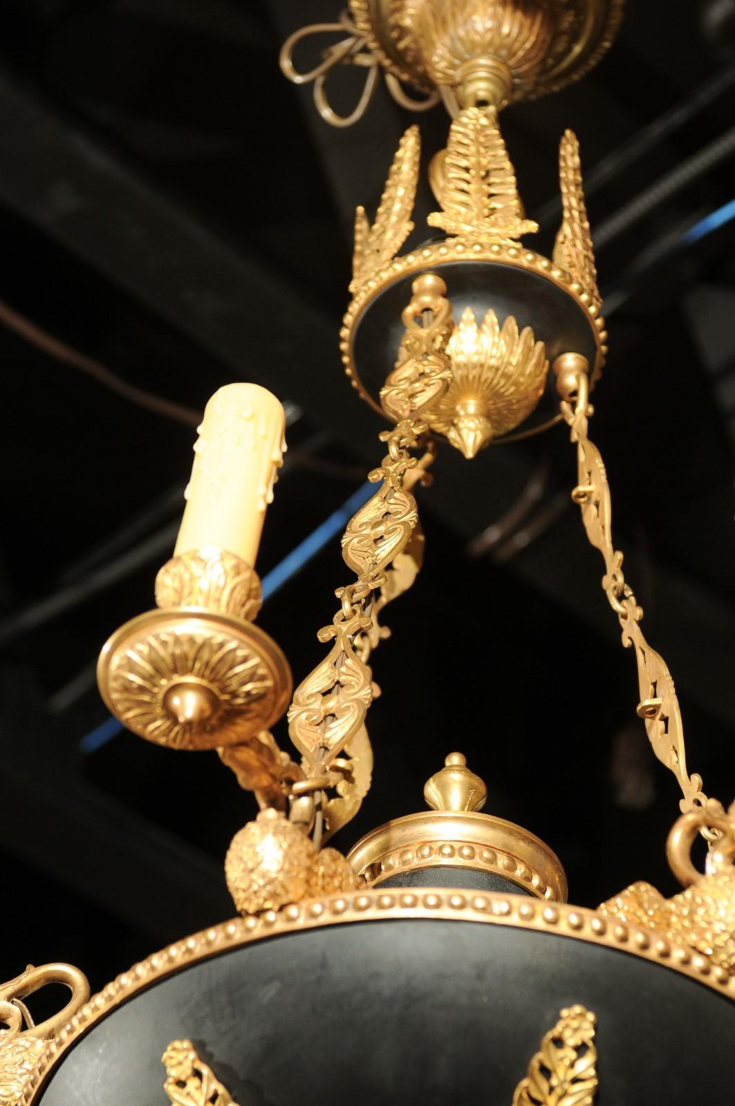 Französischer Empire-Kronleuchter aus vergoldeter Bronze und Metall mit Palmetten, um 1870 im Angebot 1