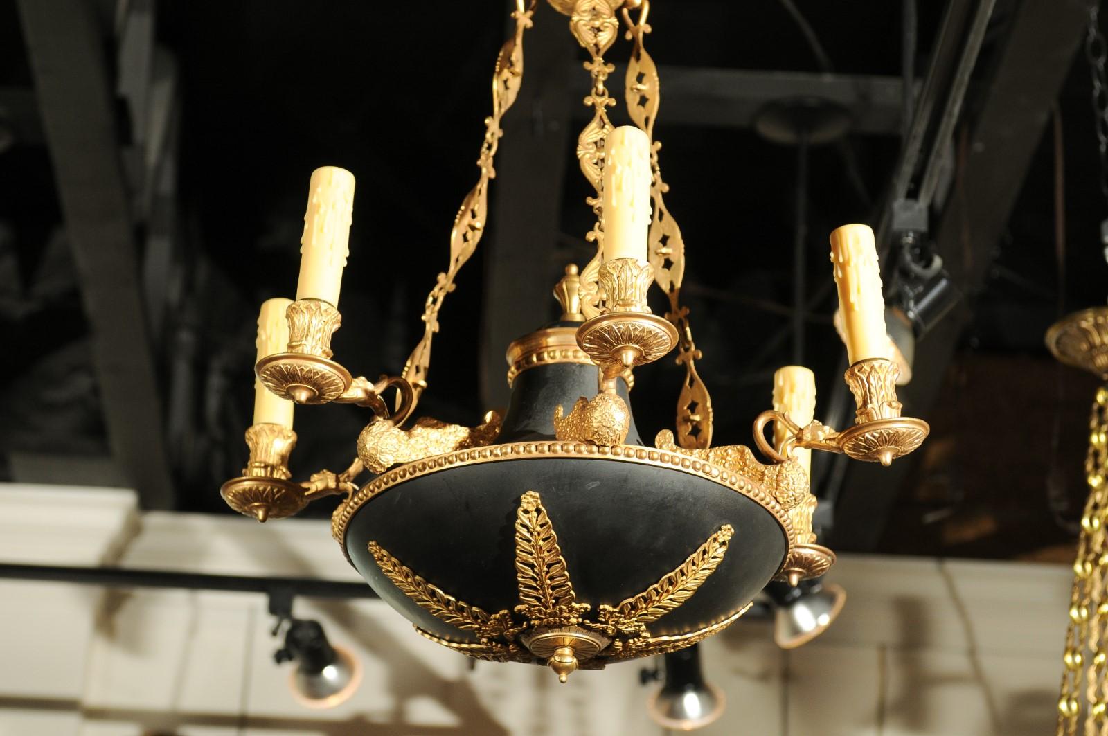 Französischer Empire-Kronleuchter aus vergoldeter Bronze und Metall mit Palmetten, um 1870 im Angebot 3