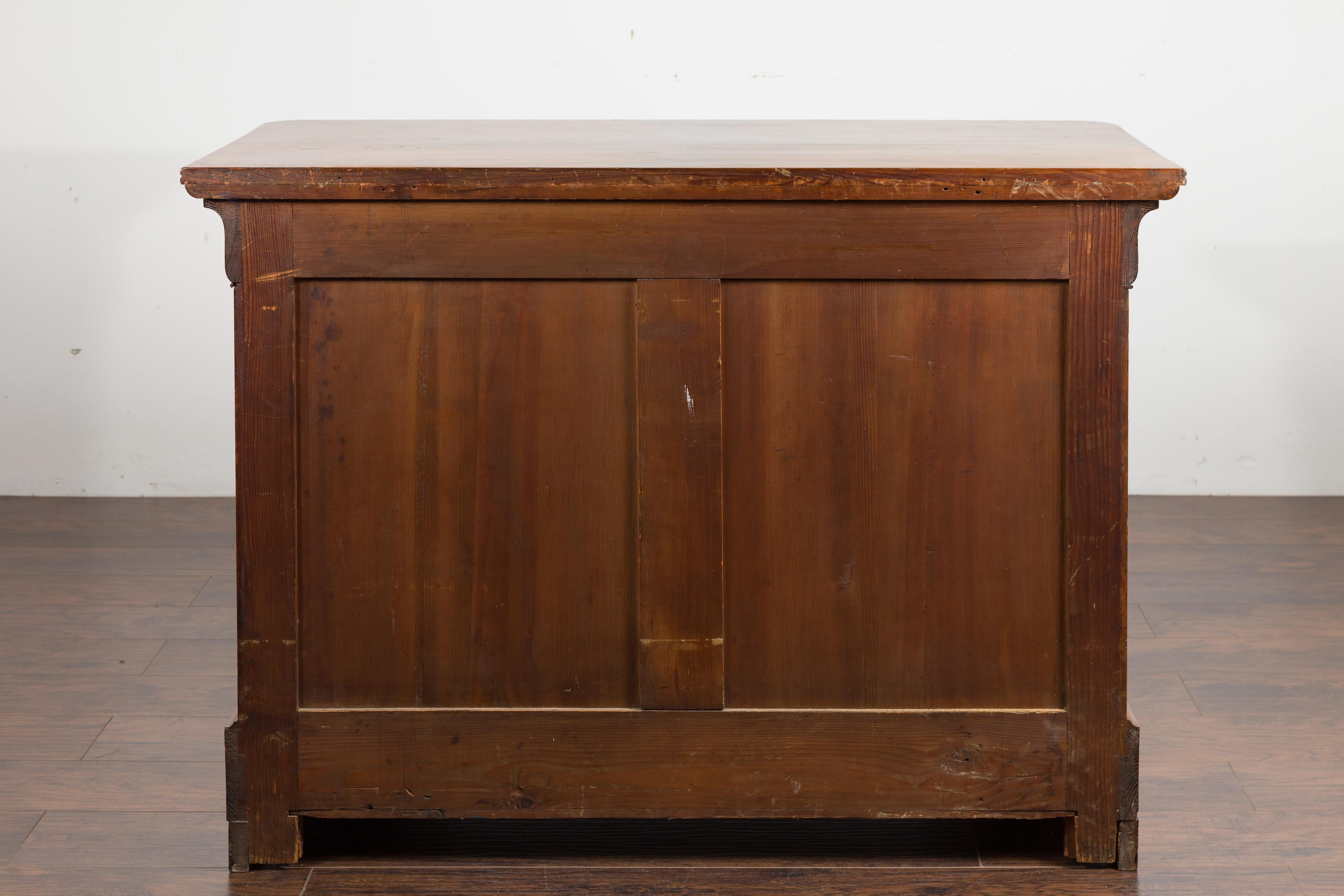 French 1870s Louis-Philippe Walnut Five-Drawer Commode with Butterfly Veneer 10
