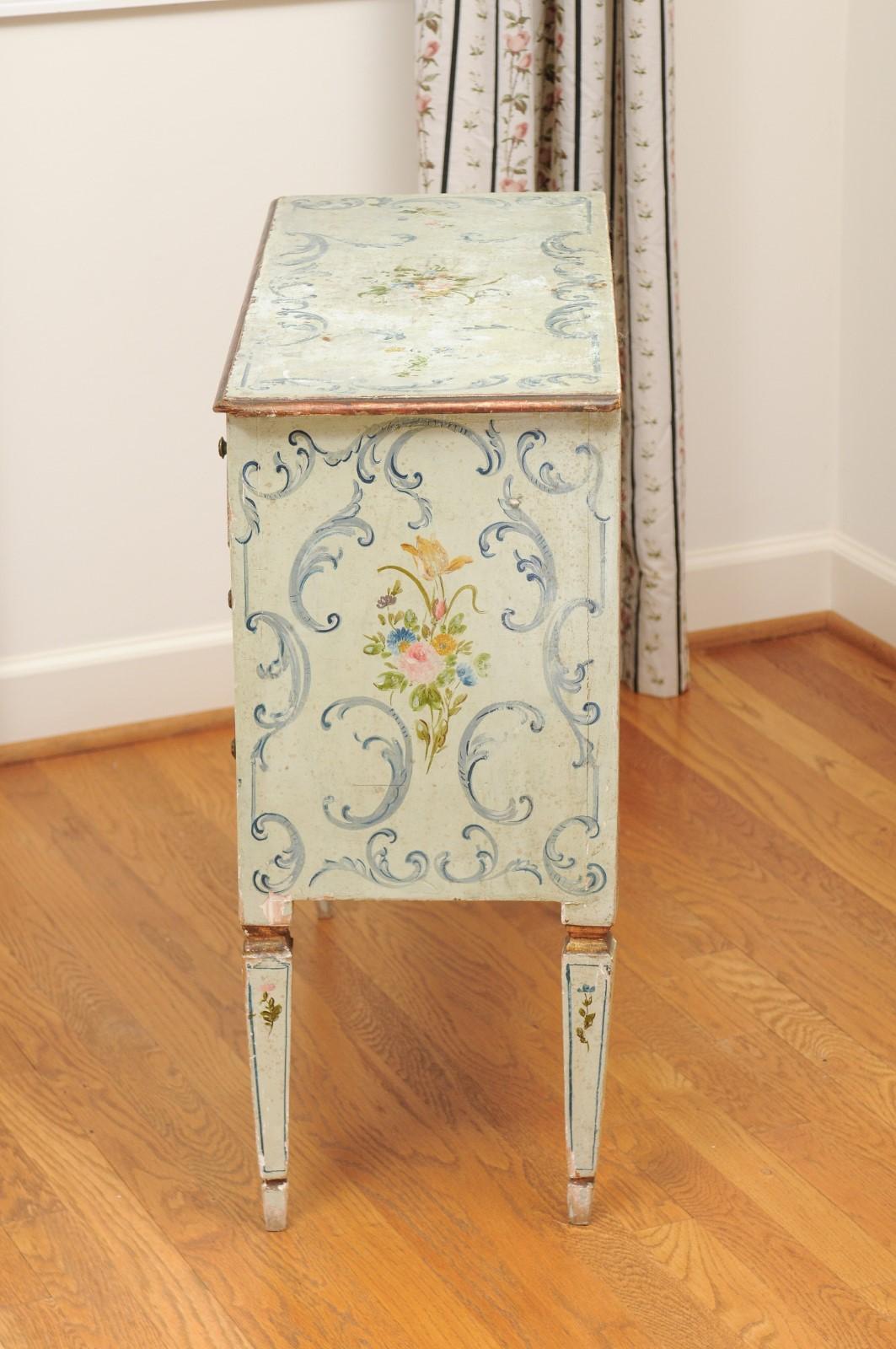 French 1870s Napoléon III Three-Drawer Chest with Painted Floral Decor 8