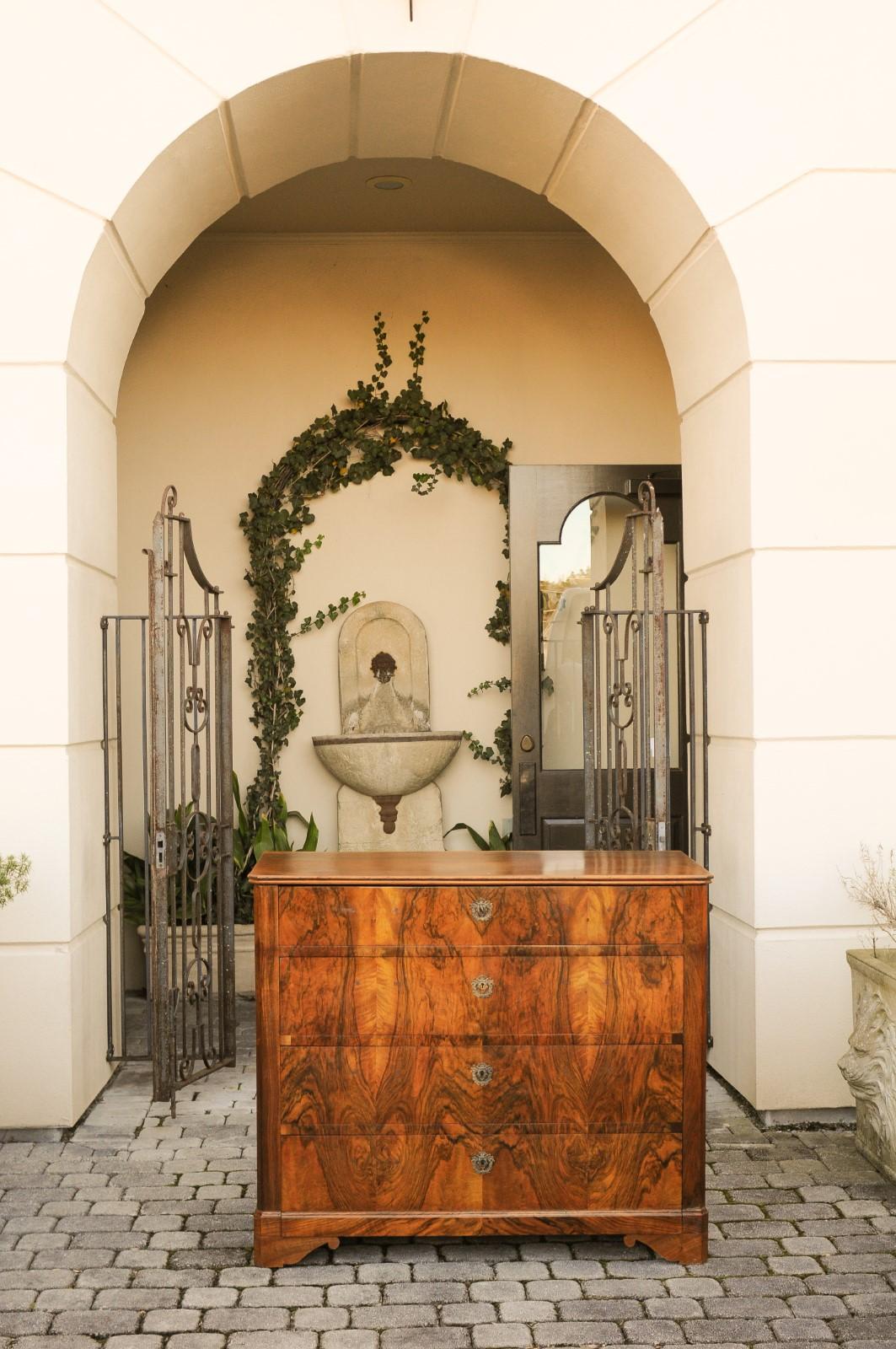 French 1870s Napoleon III Walnut Four-Drawer Commode with Bookmarked Veneer In Good Condition In Atlanta, GA