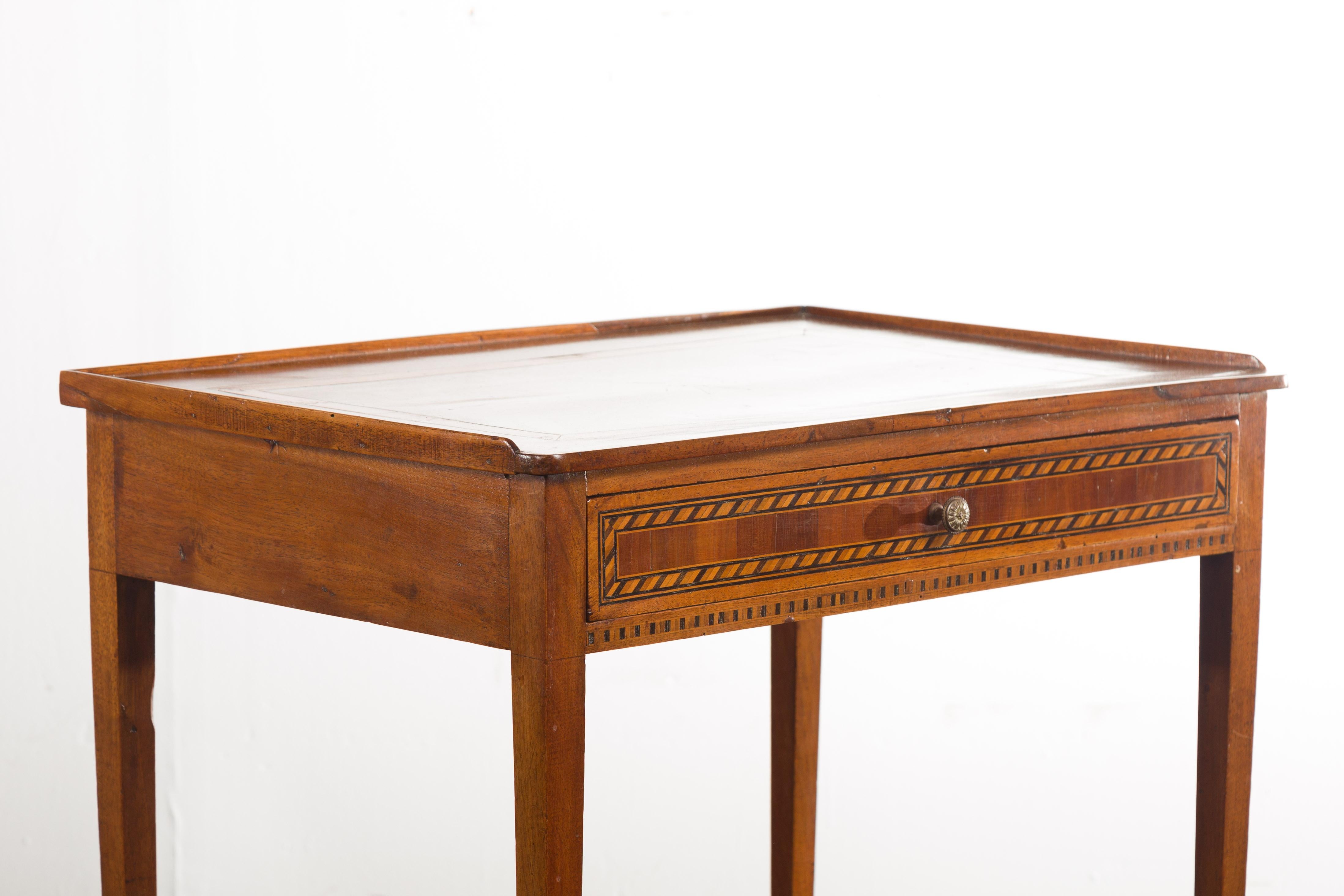French 1870s Napoléon III Walnut Side Table with Star Inlay and Single Drawer For Sale 9