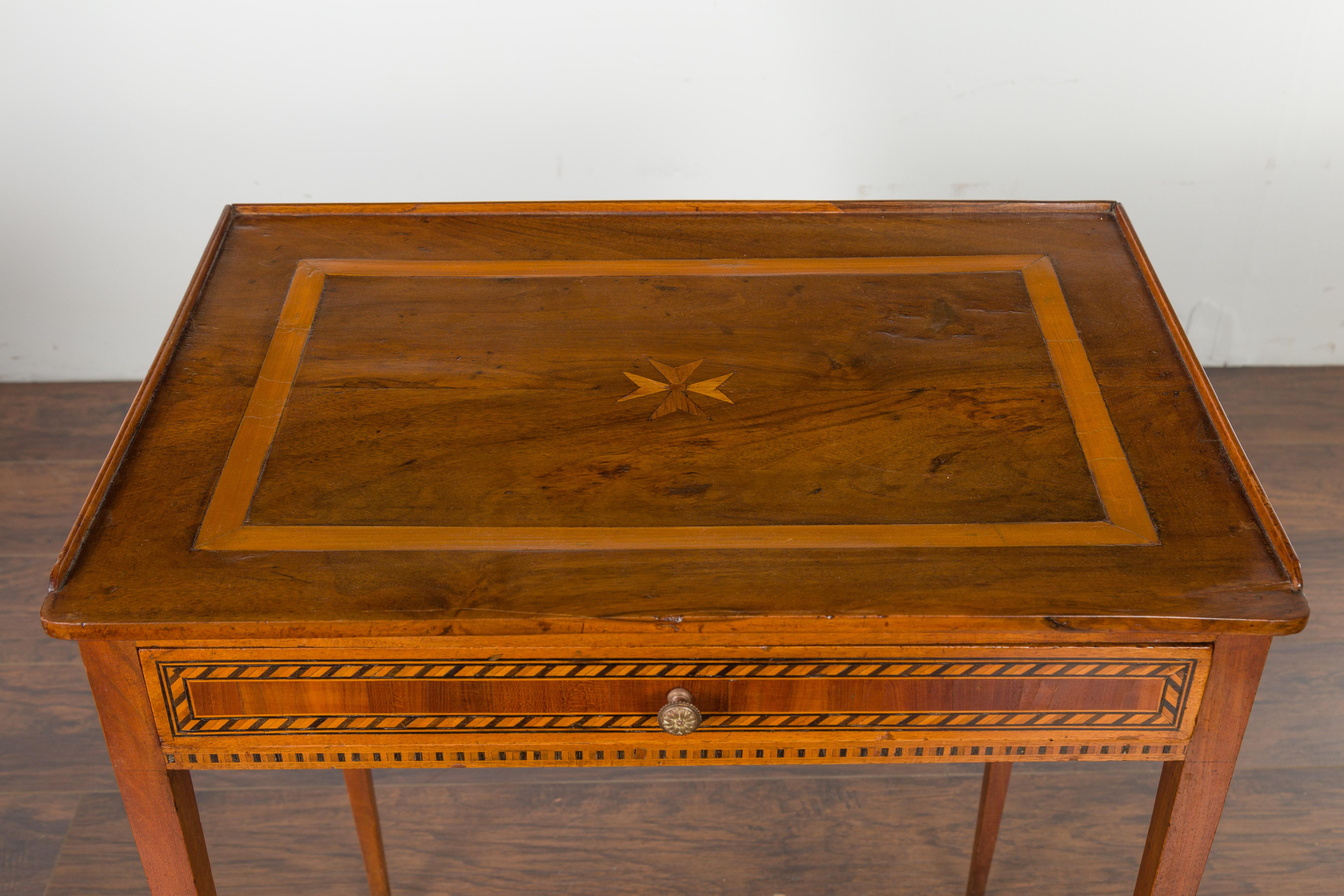 19th Century French 1870s Napoléon III Walnut Side Table with Star Inlay and Single Drawer For Sale
