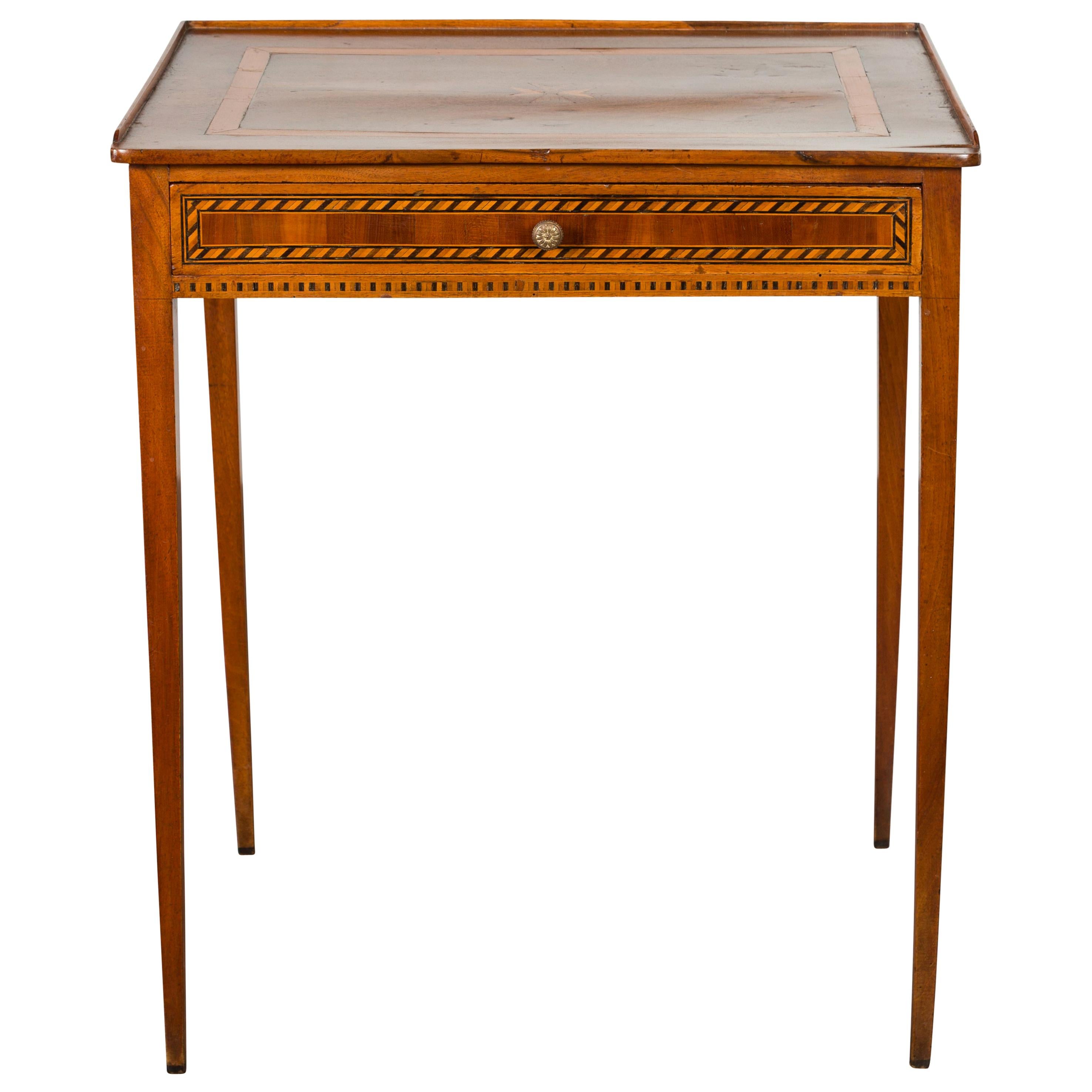 French 1870s Napoléon III Walnut Side Table with Star Inlay and Single Drawer