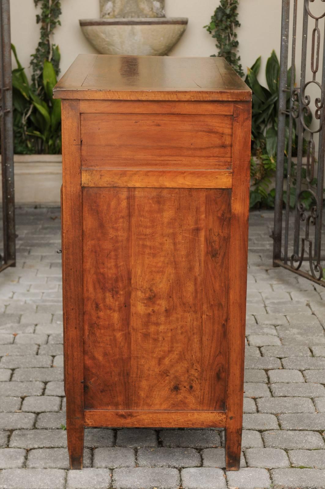 French 1870s Tall Walnut Buffet with Single Partitioned Drawer and Two Doors 5