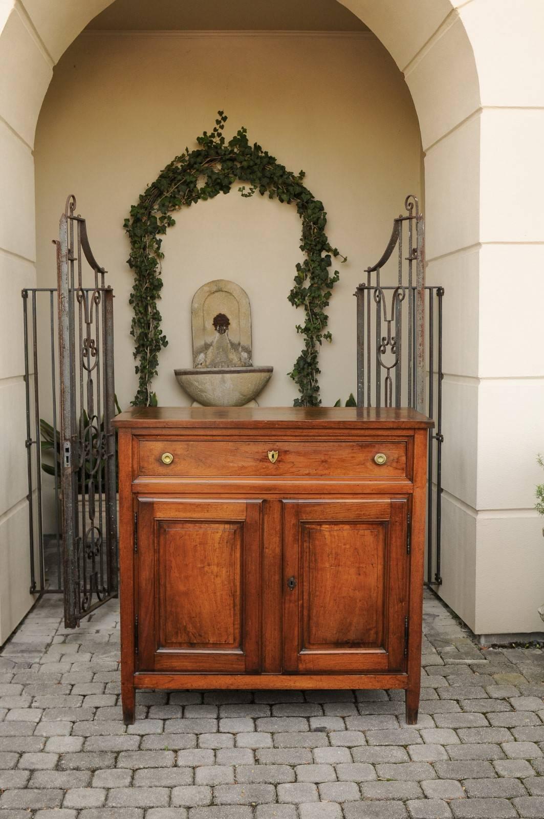 French 1870s Tall Walnut Buffet with Single Partitioned Drawer and Two Doors 7