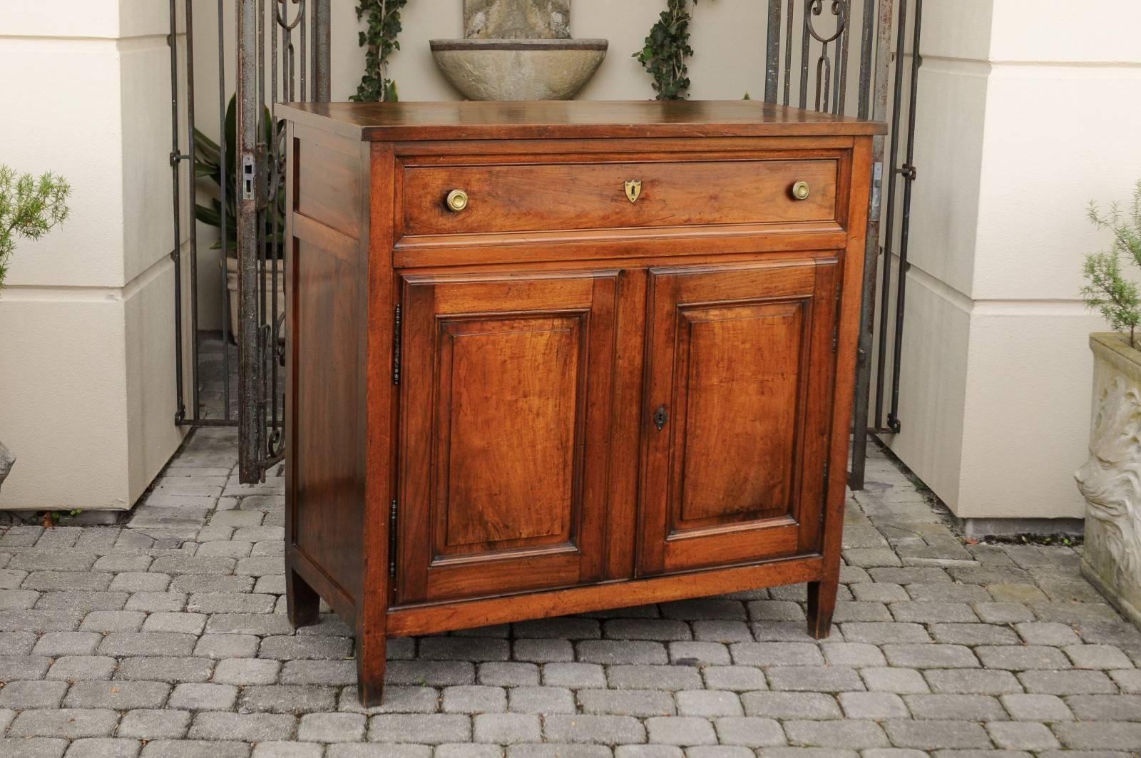 French 1870s Tall Walnut Buffet with Single Partitioned Drawer and Two Doors 9