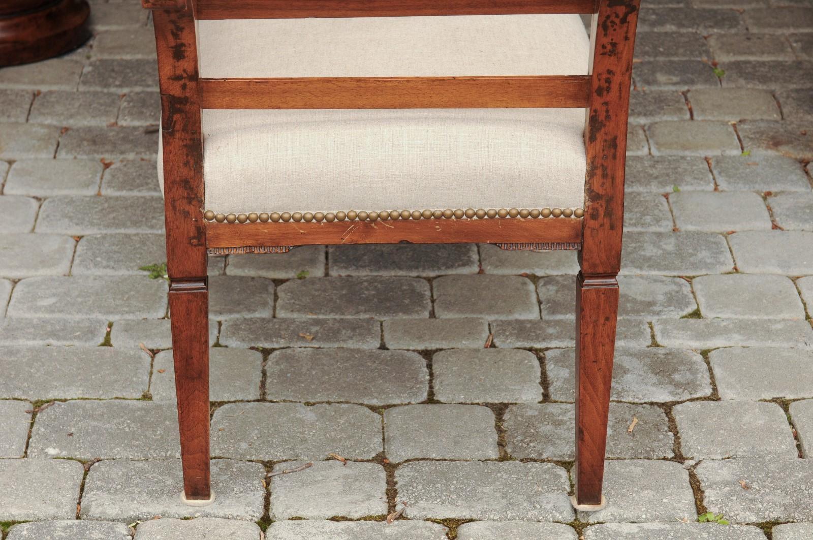 French 1870s Upholstered Fruitwood Settee with Carved Urns and Outscrolling Arms 7