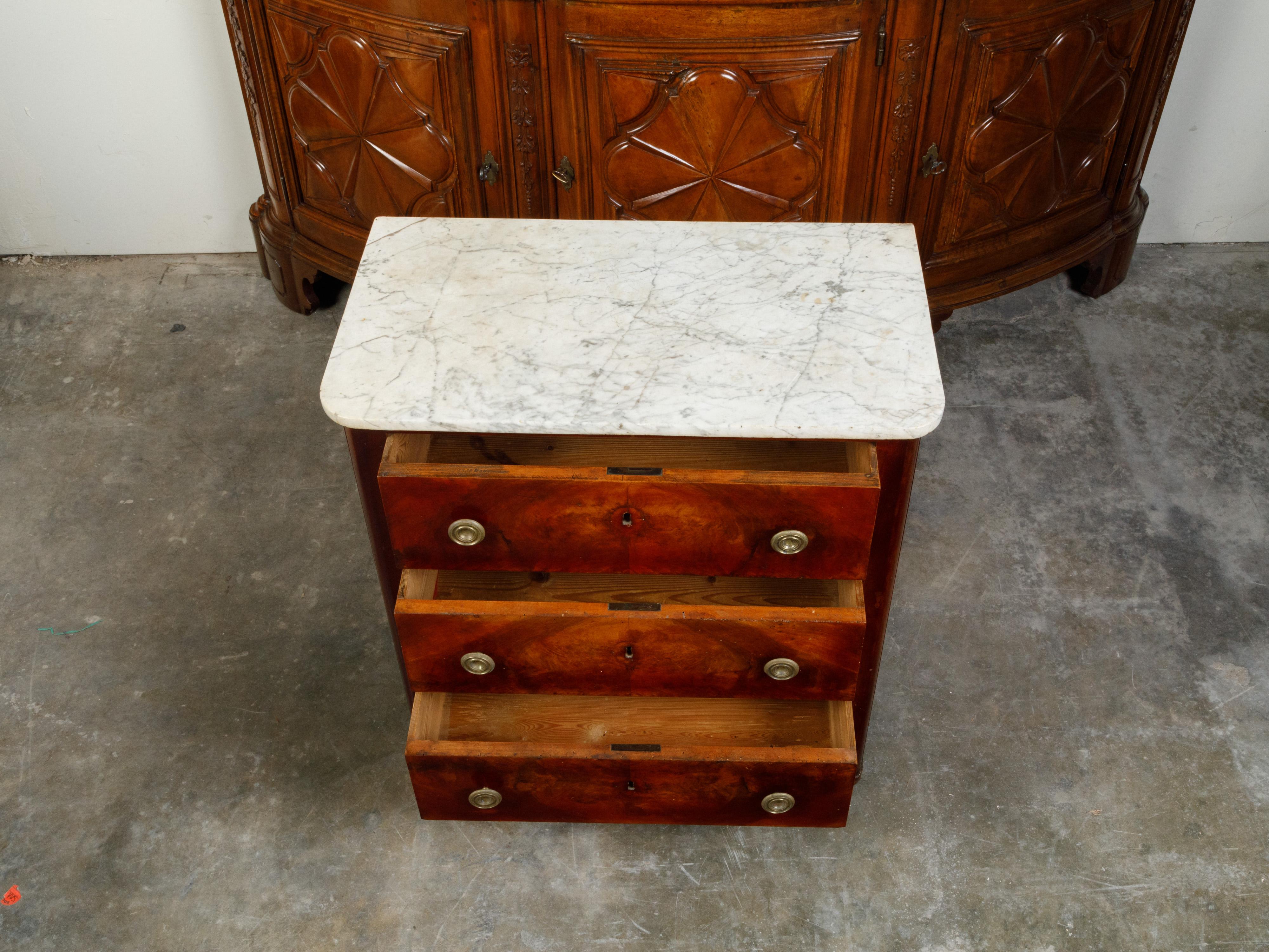 French 1870s Walnut Three-Drawer Commode with Marble Top and Butterfly Veneer In Good Condition For Sale In Atlanta, GA