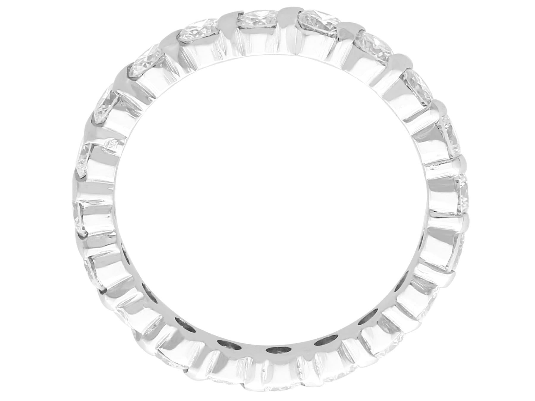 Women's or Men's French 1.88 Carat Diamond and White Gold Full Eternity Ring Circa 1980 For Sale