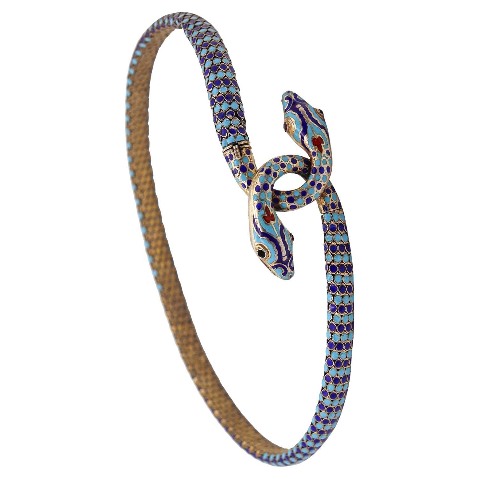 Französisch Ägyptische Wiedergeburt champleve Halskette.

Fabelhafte Halskette, die in Frankreich im späten 19. Jahrhundert, um 1880, hergestellt wurde. Dieses schöne Stück wurde im Stil der ägyptischen Wiedergeburt mit geflochtenen Teilen aus