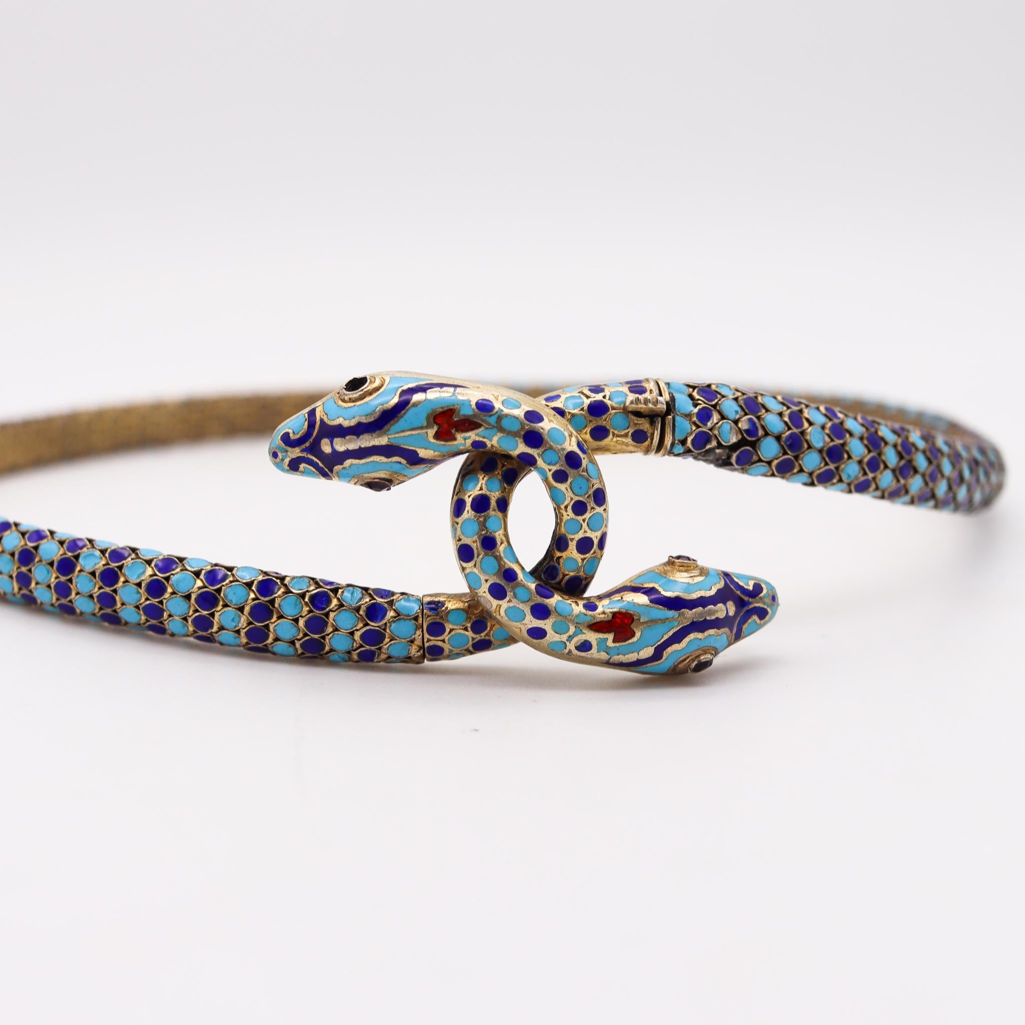Französisch 1880 Ägyptische Wiedergeburt Schlangen Halskette in Silber mit Champleve Cloisonné (Neuägyptisch) im Angebot