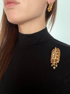 French 1880 Etruscan Revival Pendant Earrings Suite 19Kt Gold with Natural Pearl