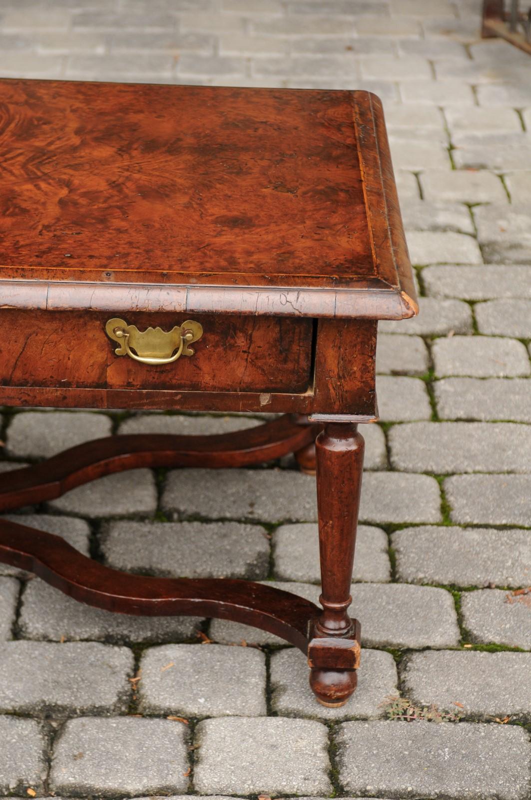 French 1880s Burl Walnut Coffee Table with Drawer, Baluster Legs and Stretcher 8