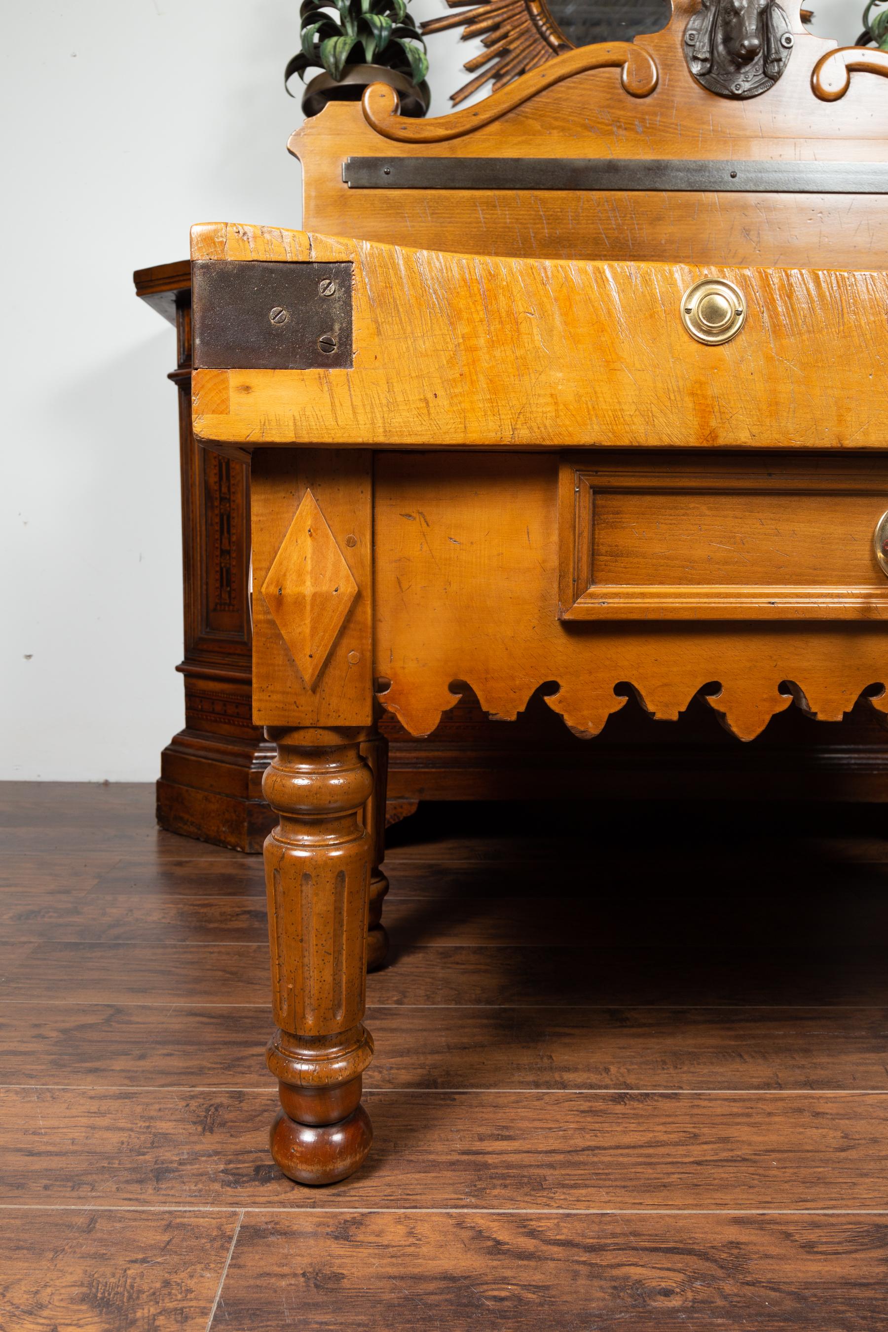 French 1880s Butcher Block with Broken Pediment, Carved Bull Head and Volutes 5