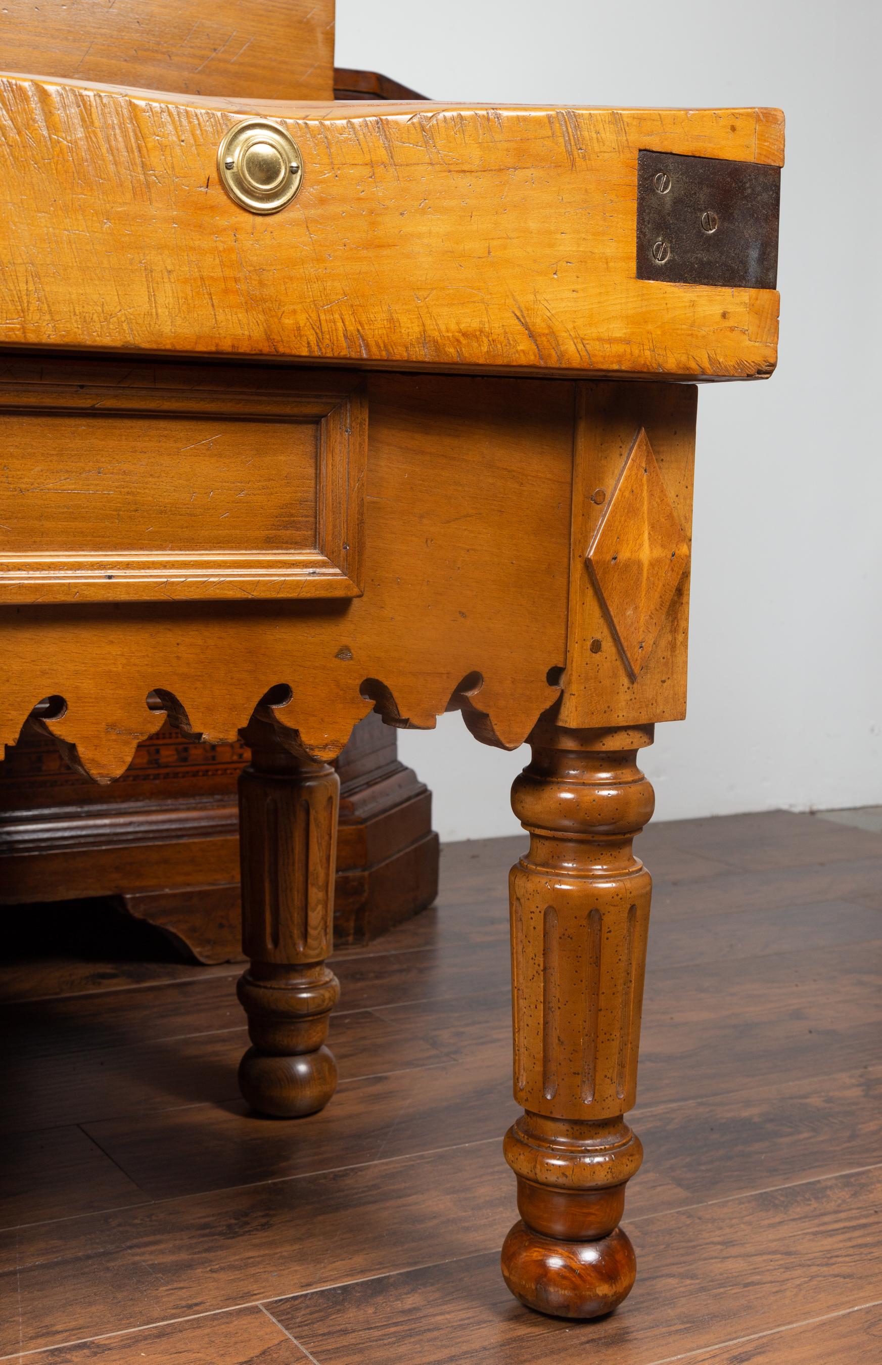 French 1880s Butcher Block with Broken Pediment, Carved Bull Head and Volutes 6