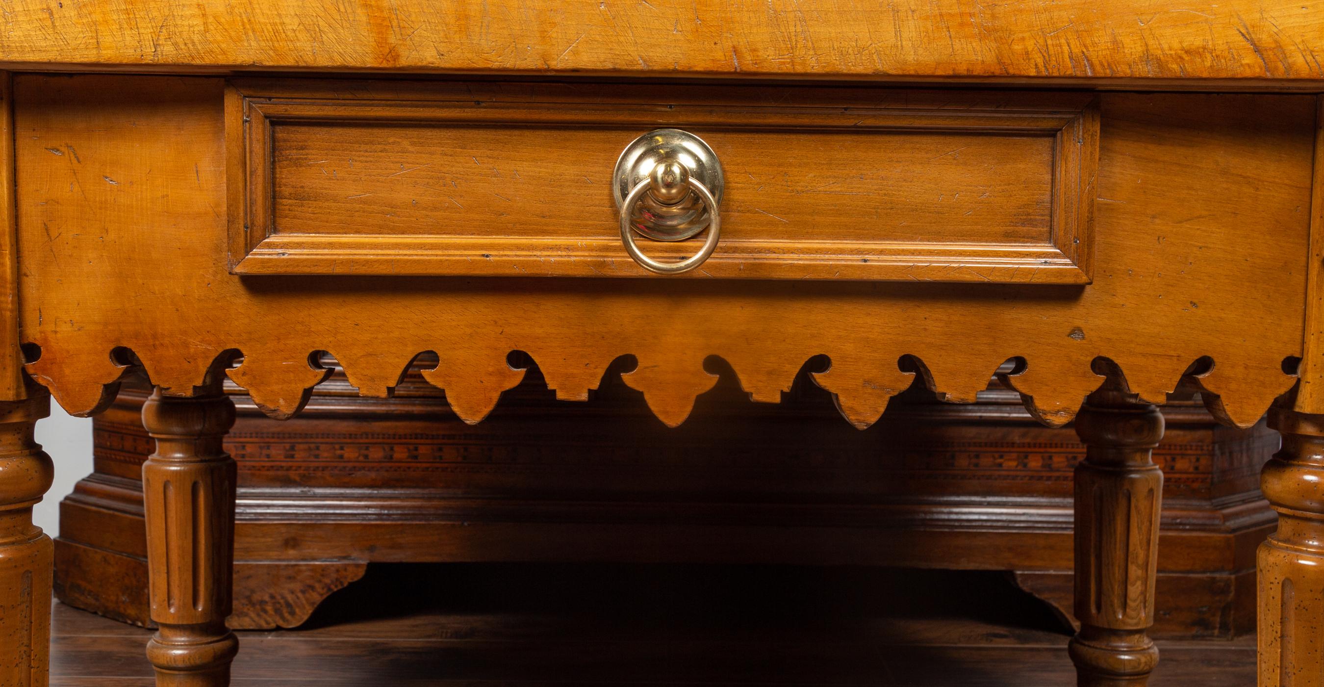 French 1880s Butcher Block with Broken Pediment, Carved Bull Head and Volutes 7