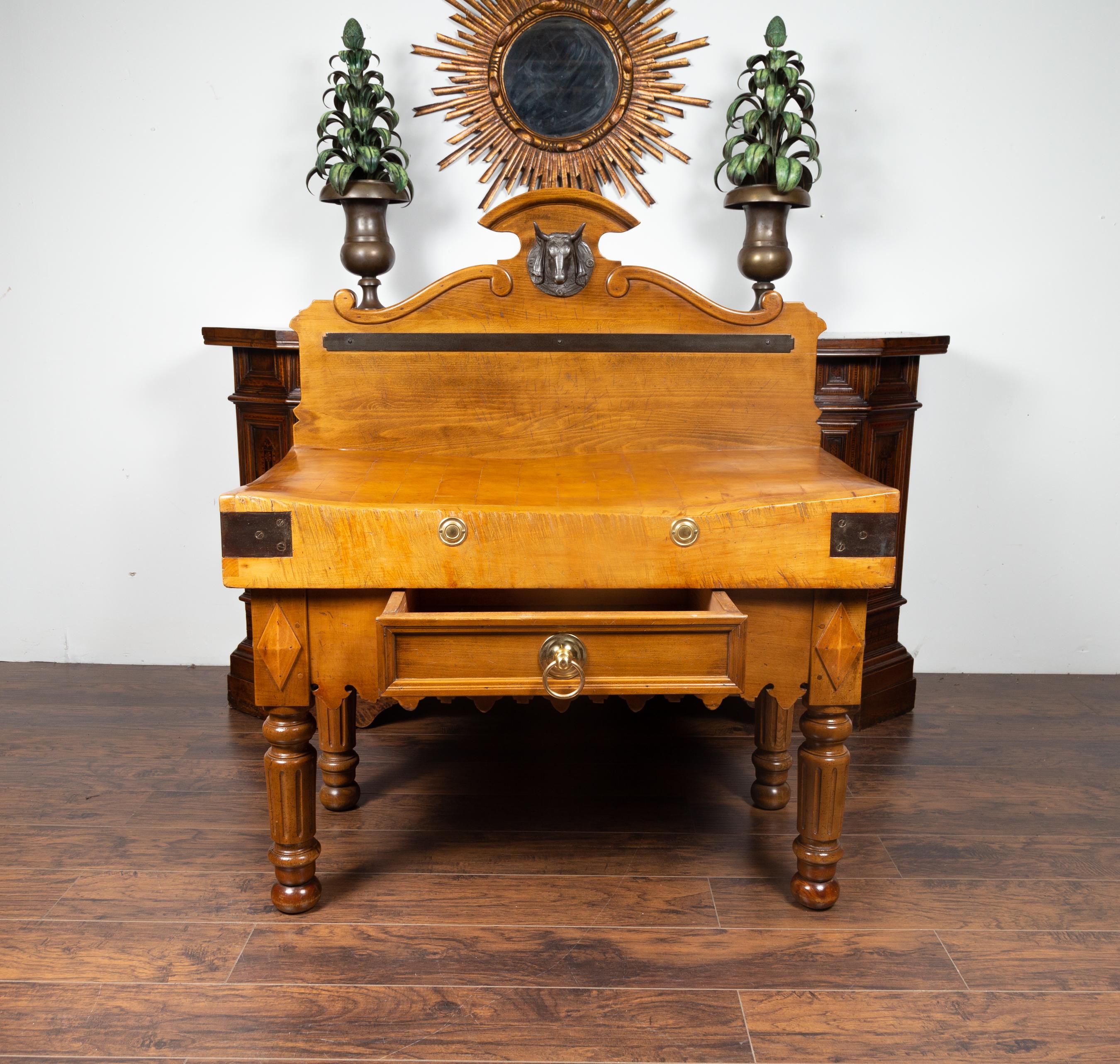 French 1880s Butcher Block with Broken Pediment, Carved Bull Head and Volutes 2