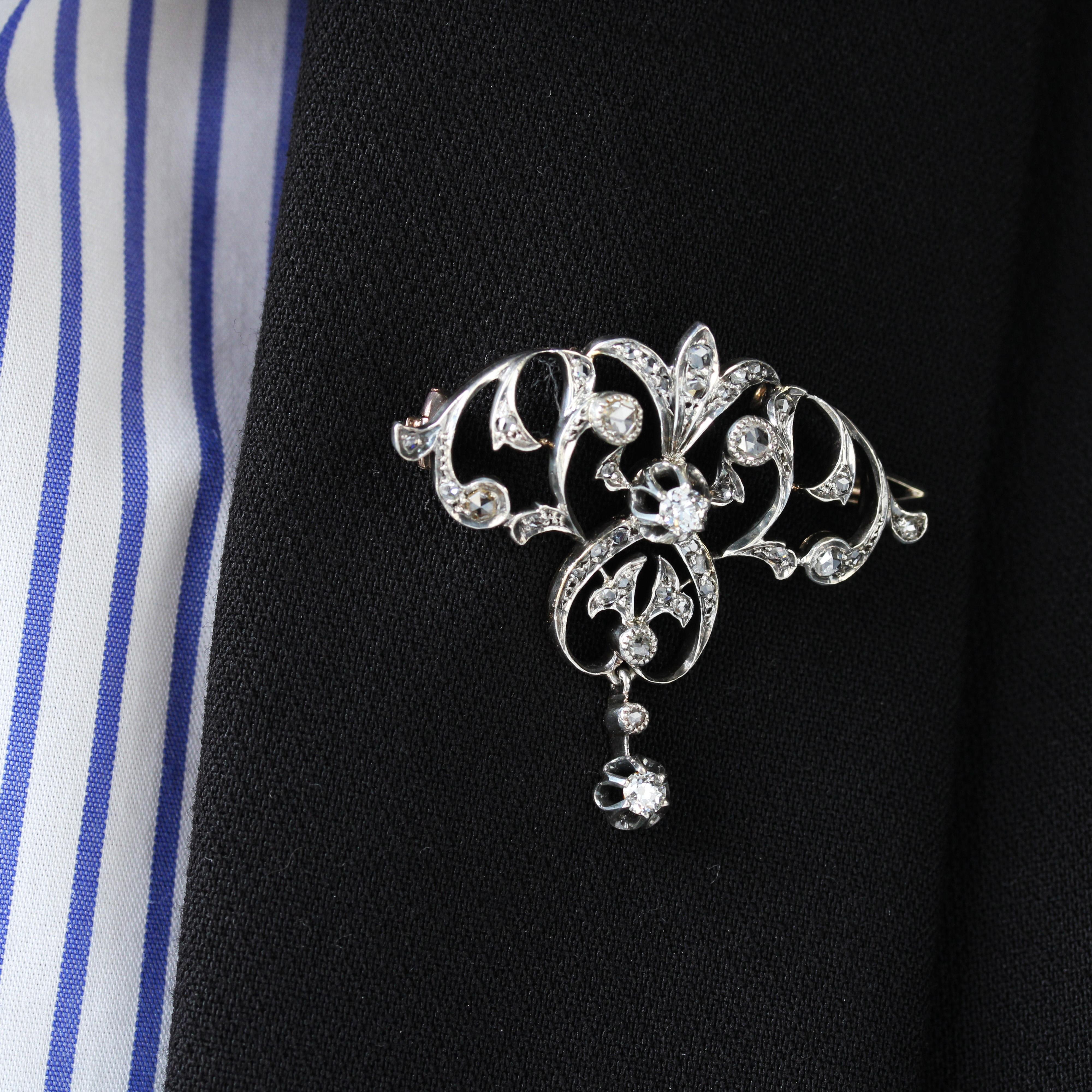 French 1880s Diamonds 18 Karat Rose Yellow Gold Silver Brooch Pendant For Sale 1