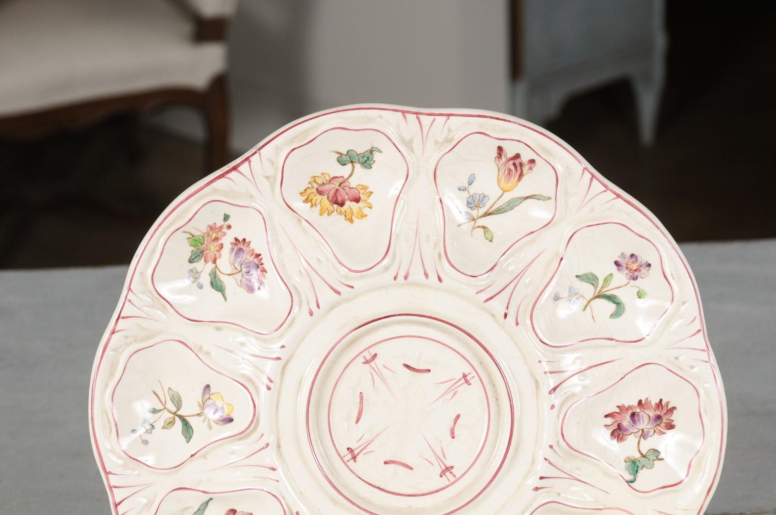 French 1880s Longchamp Majolica Oyster Platter with Floral Décor and Petite Base 1