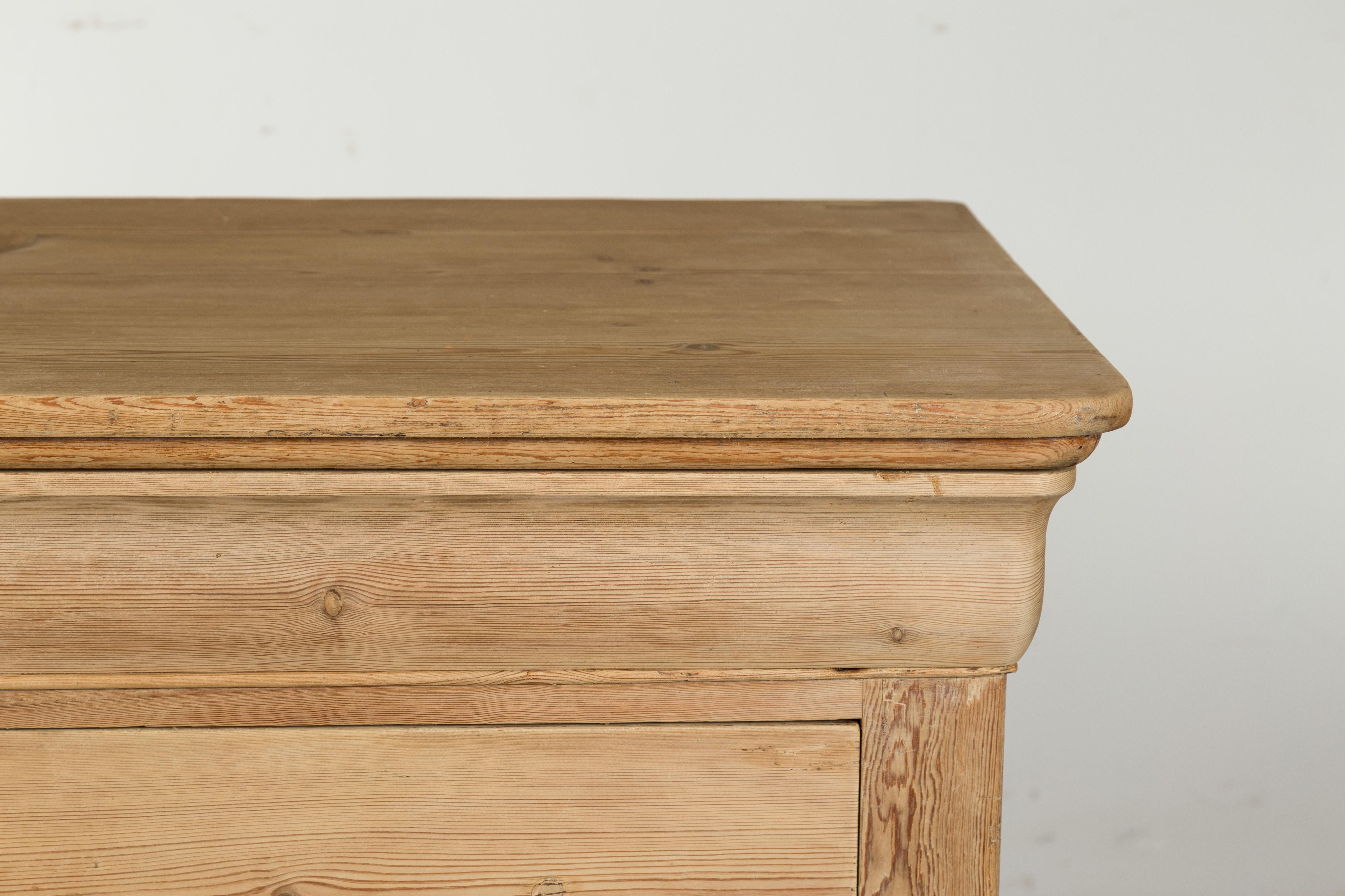 Louis Philippe French 1880s Louis-Philippe Style Pine Four-Drawer Commode with Bracket Feet