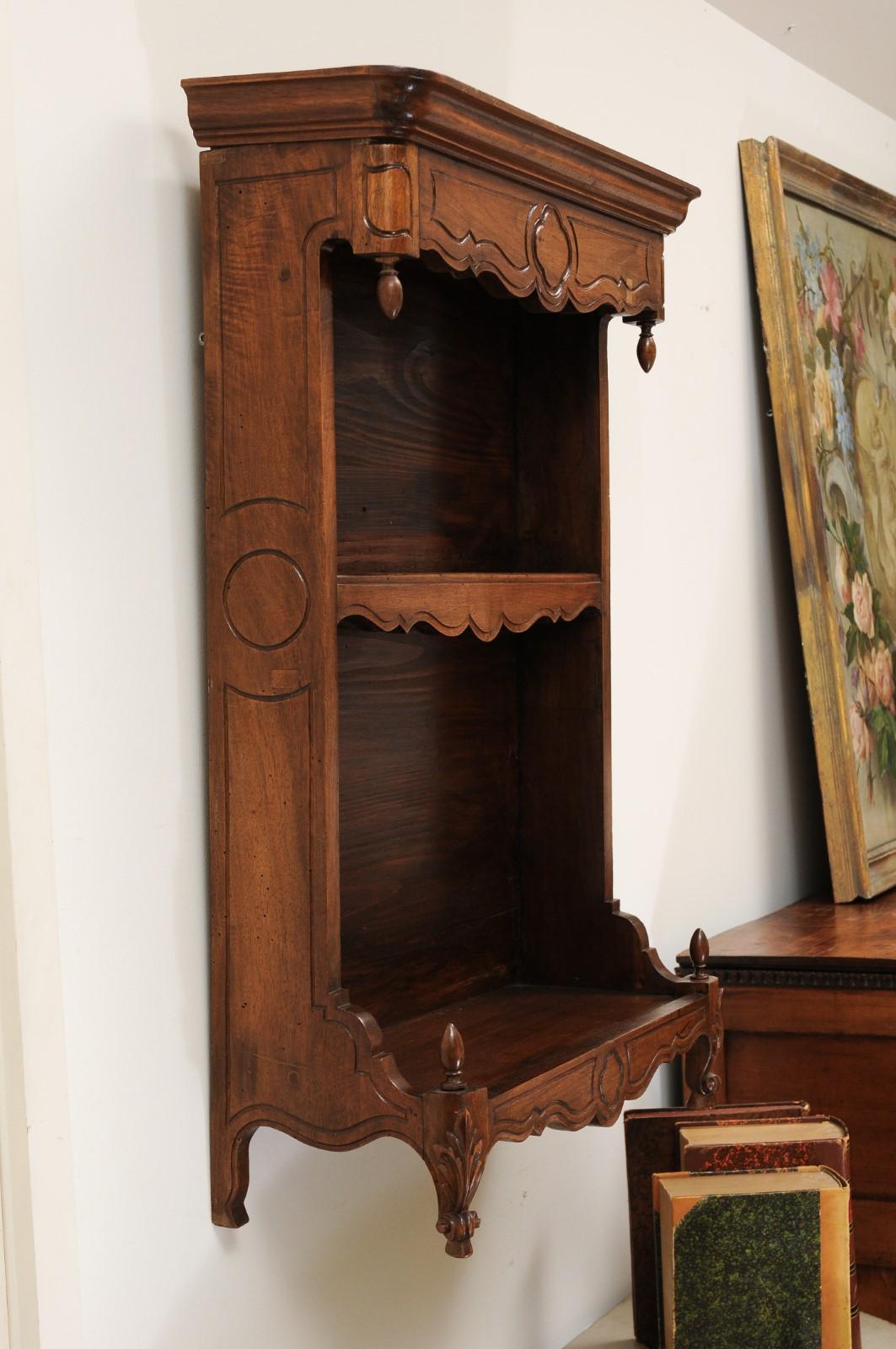 19th Century French 1880s Louis XV Style Walnut Rack from Provence with Carved Motifs