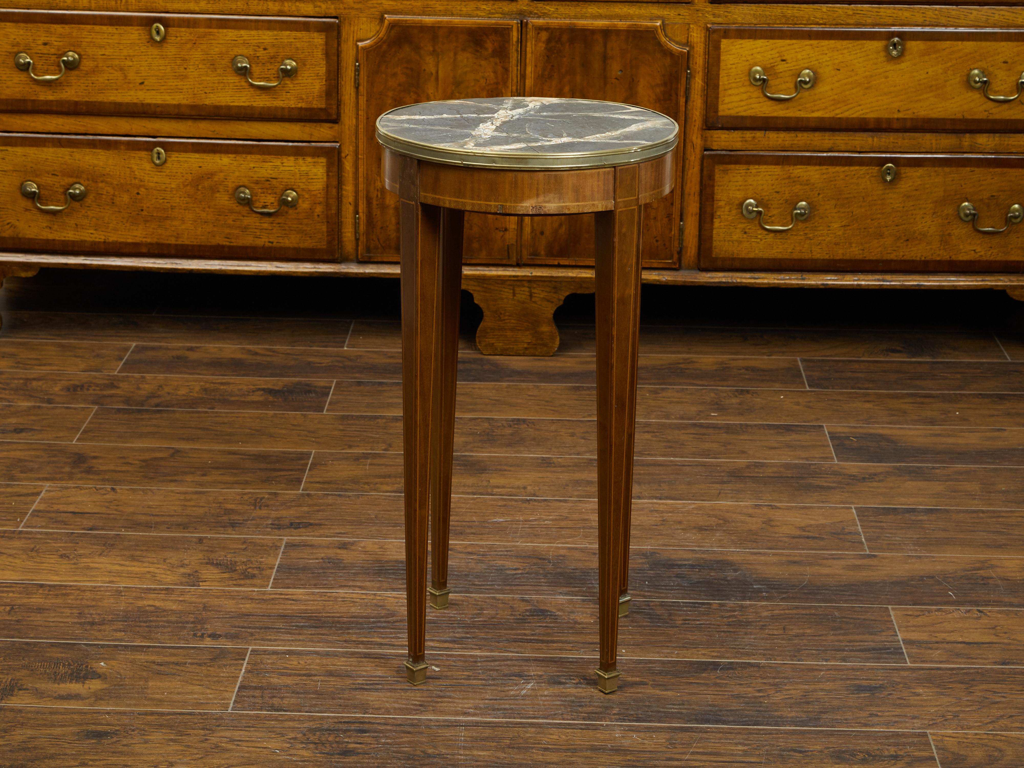 French 1880s Mahogany Guéridon Side Table with Faux Marble Painted Top For Sale 4