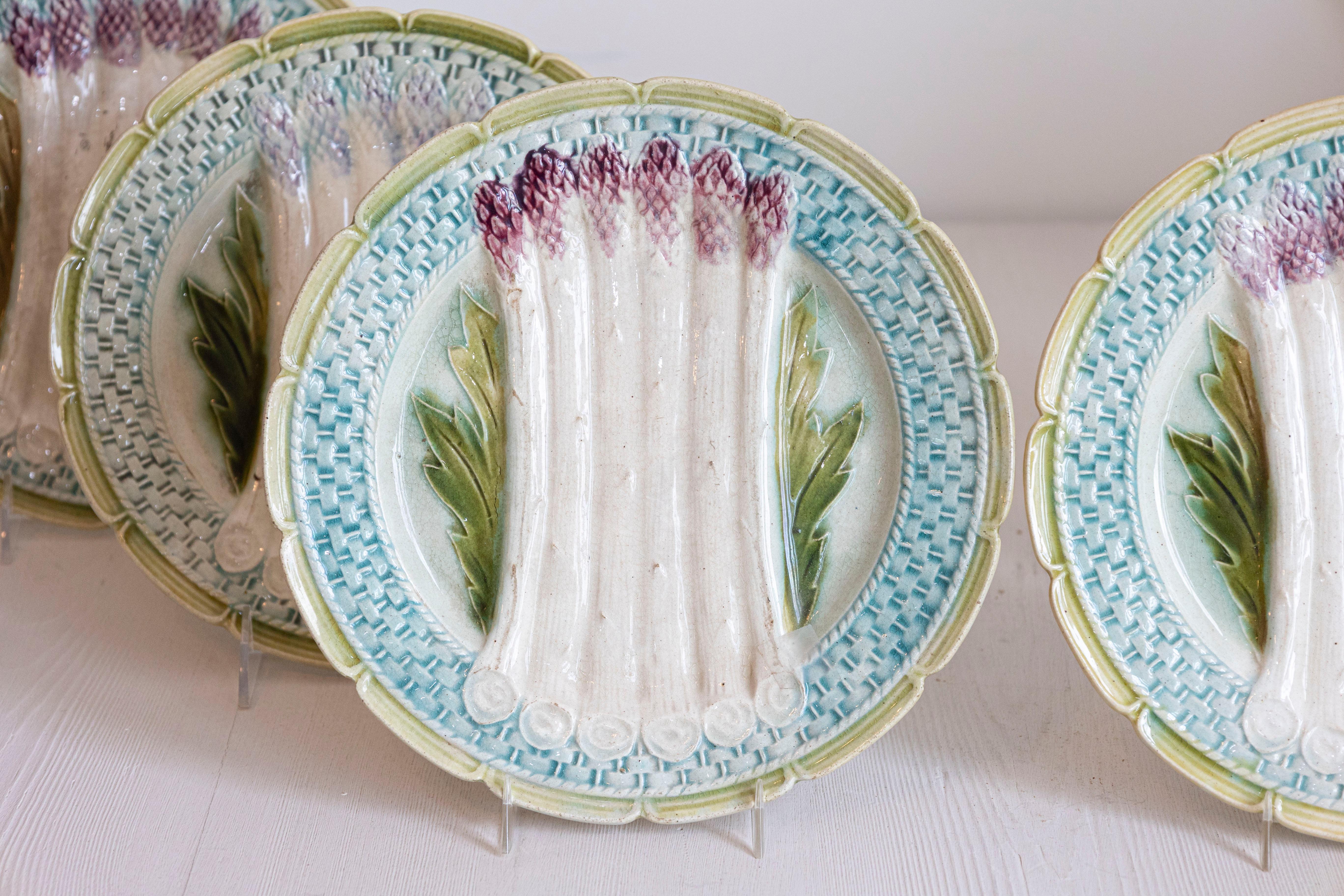 French 1880s Majolica Asparagus Plate with Turquoise Wicker Style Accents In Good Condition In Atlanta, GA