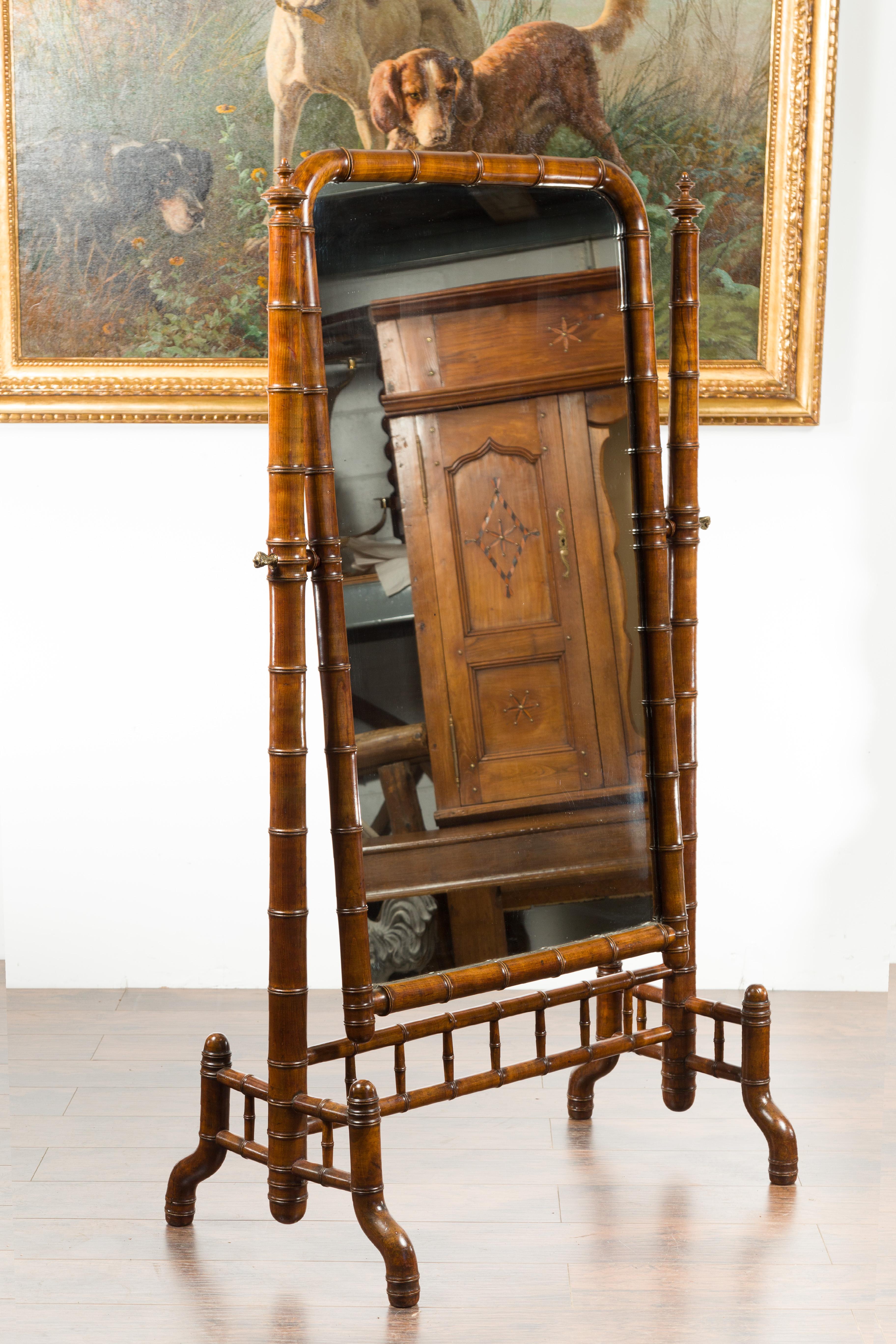 19th Century French 1880s Napoléon III Faux Bamboo Walnut Cheval Mirror with Turned Finials For Sale