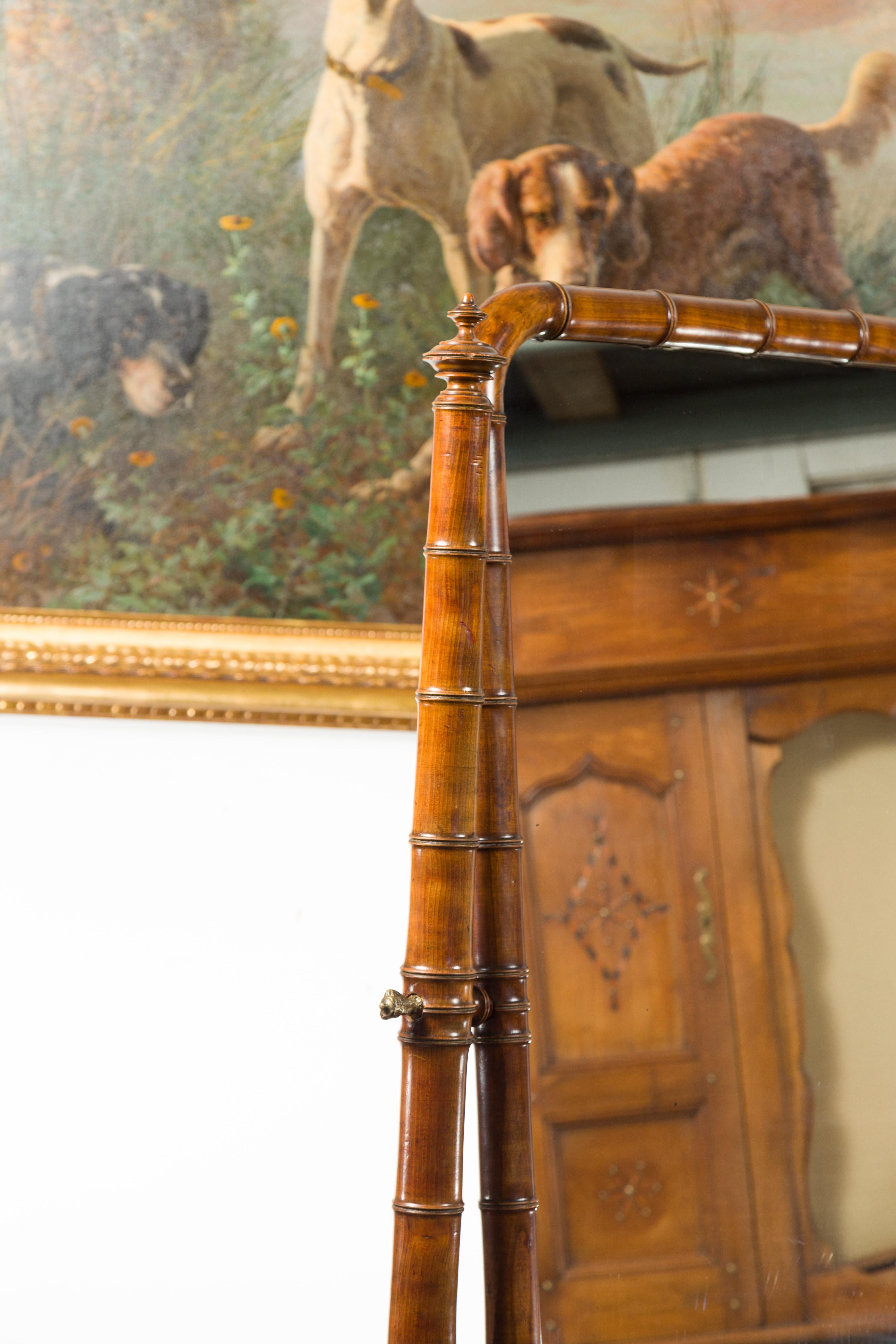 French 1880s Napoléon III Faux Bamboo Walnut Cheval Mirror with Turned Finials For Sale 2