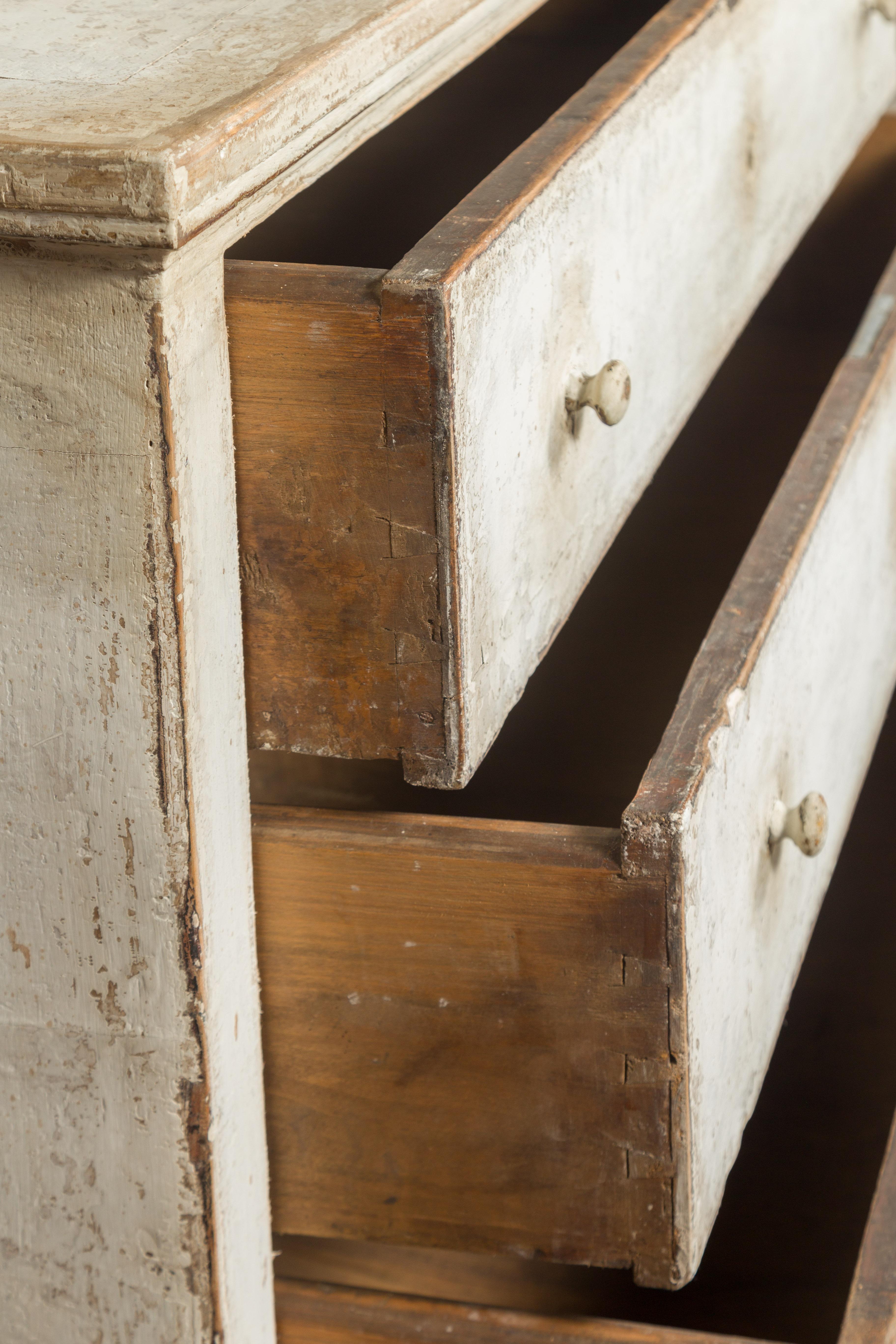 French 1880s Painted Three-Drawer Chest with Tapered Feet and Distressed Patina 5