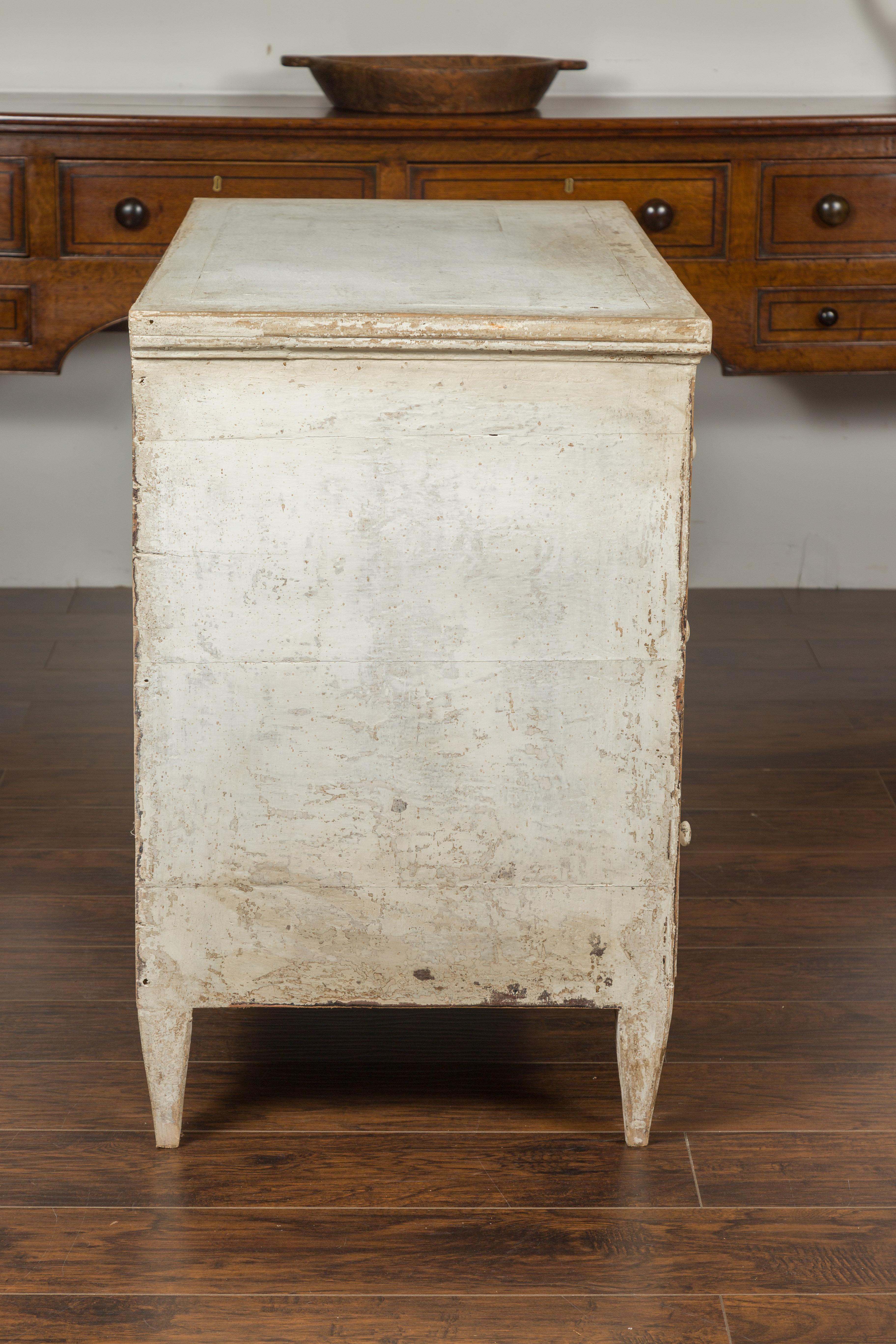 French 1880s Painted Three-Drawer Chest with Tapered Feet and Distressed Patina 8