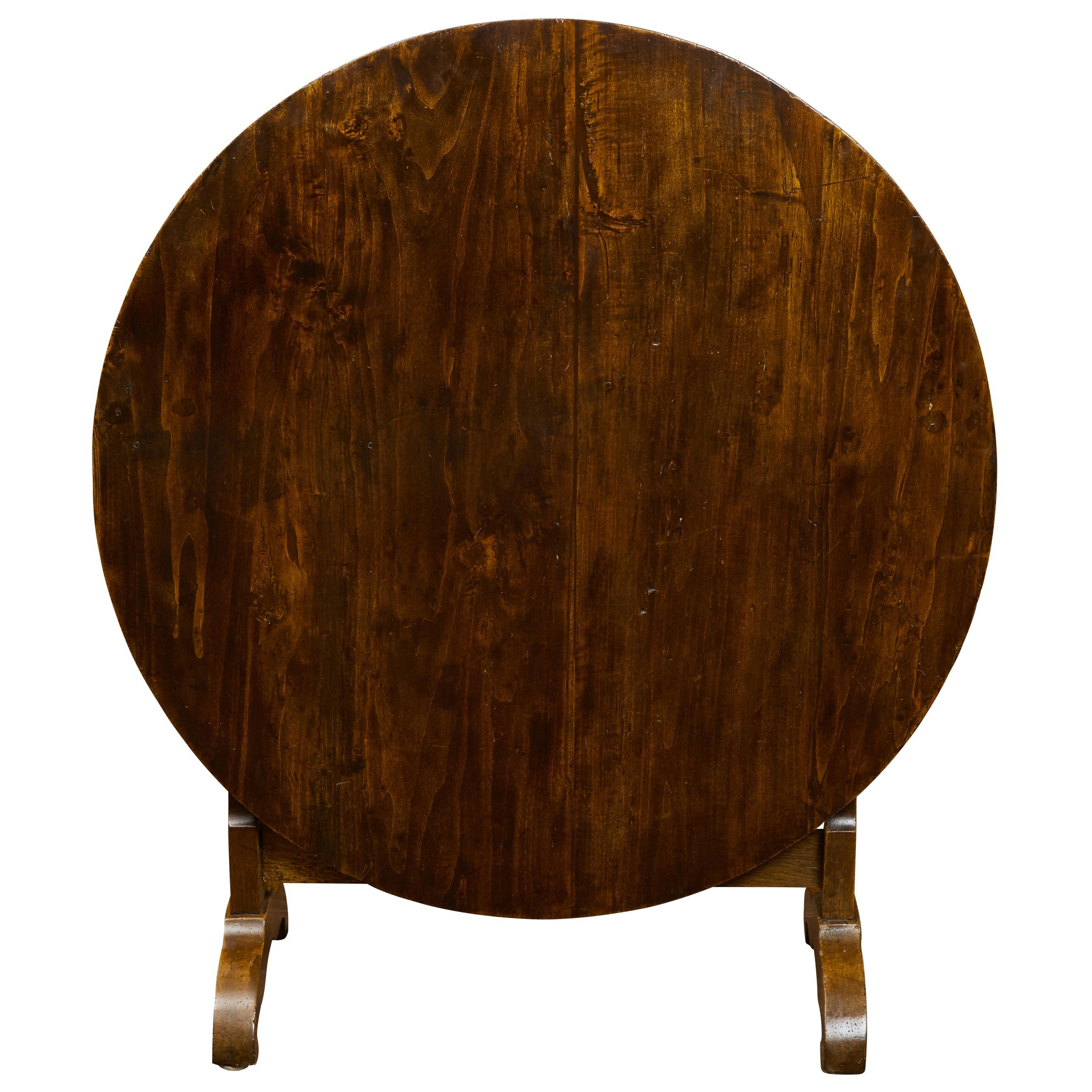 French 1880s Pine Wine Tasting Tilt-Top Table with Circular Top and Dark Patina