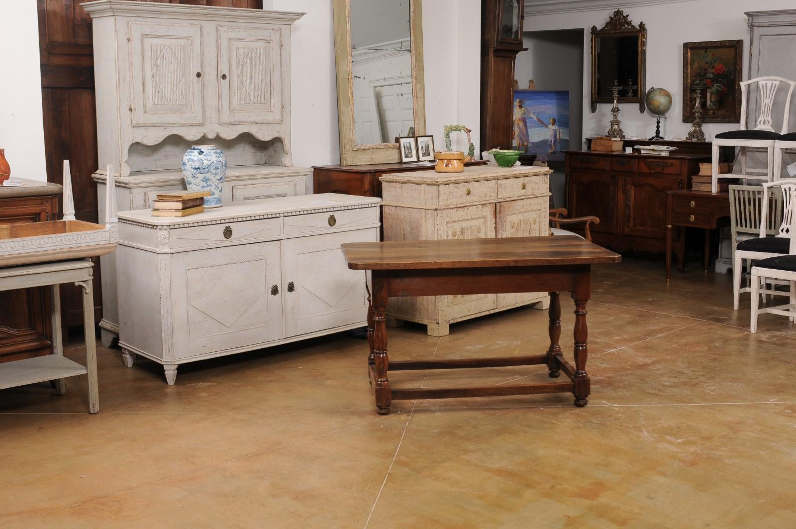 French 1880s Walnut Console Table with Single Drawer and Turned Baluster Legs 6