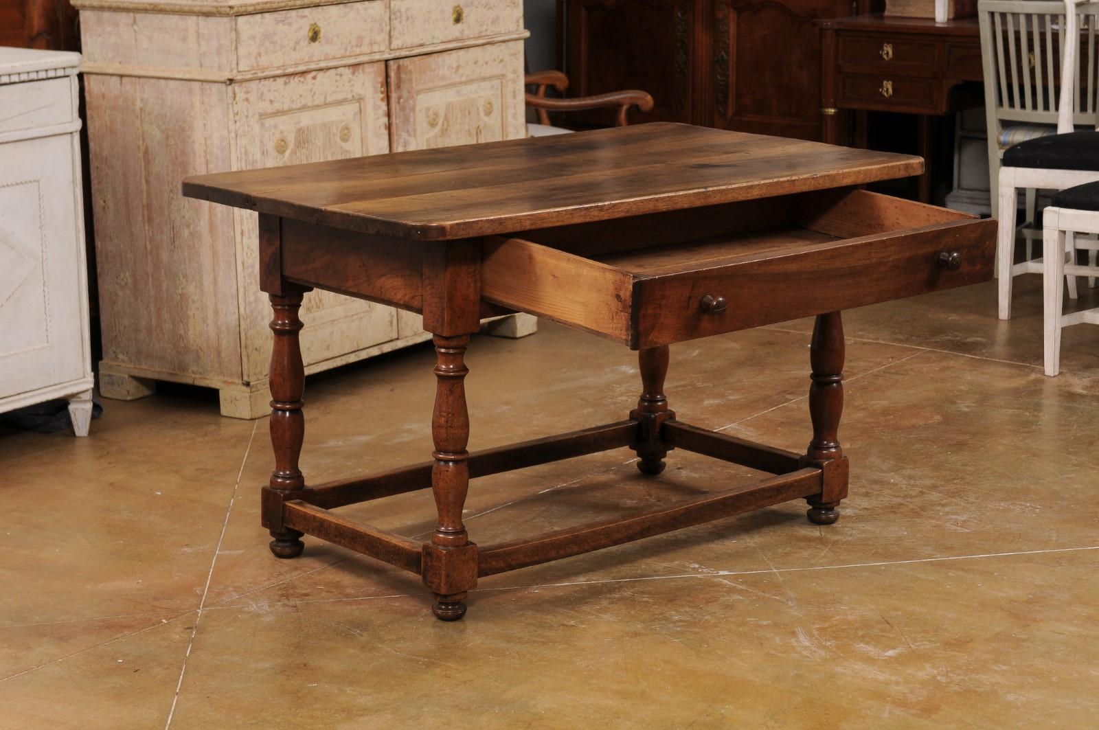 French 1880s Walnut Console Table with Single Drawer and Turned Baluster Legs 1