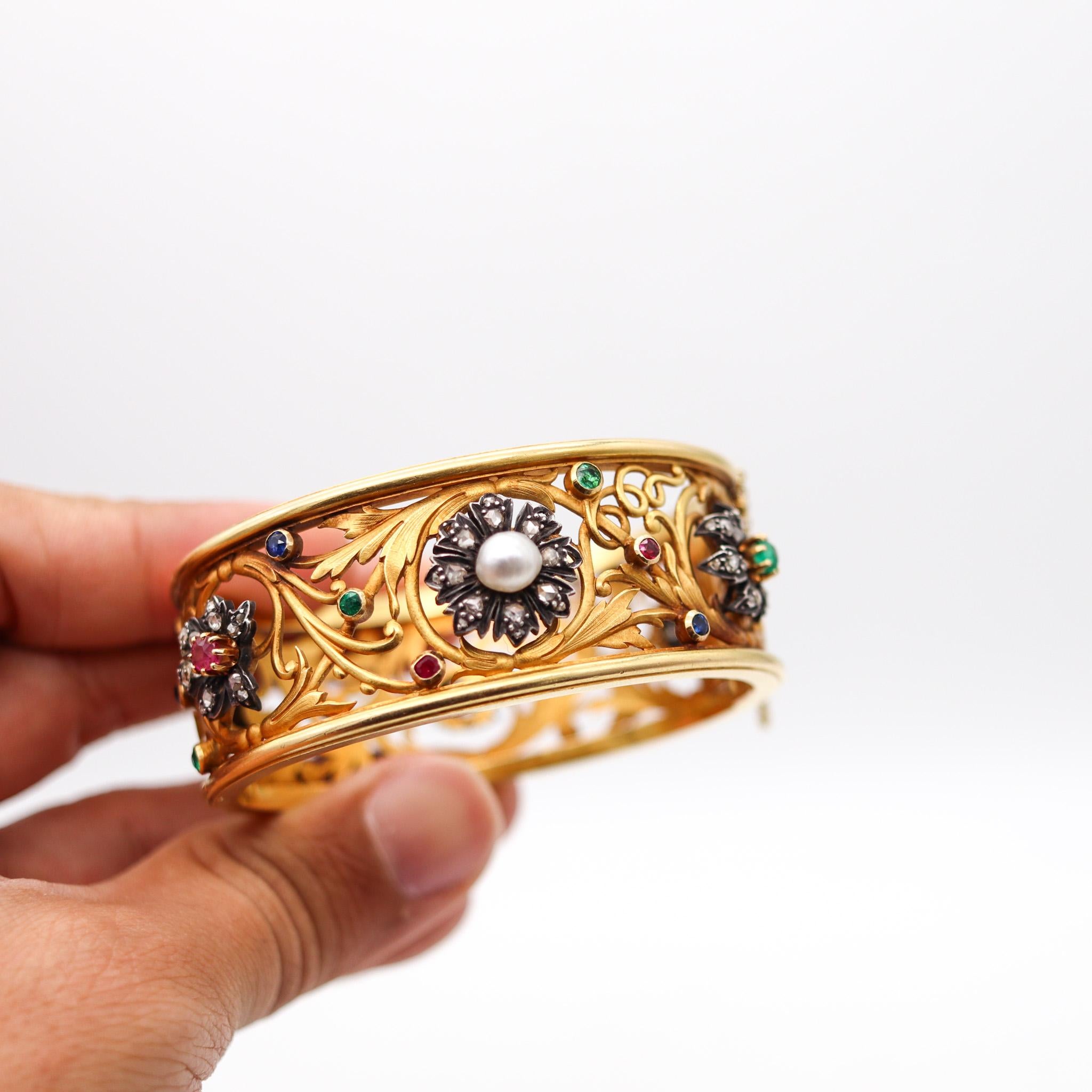 French 1890 Art Nouveau Bangle Bracelet In 18Kt Yellow Gold With Gemstones For Sale 1