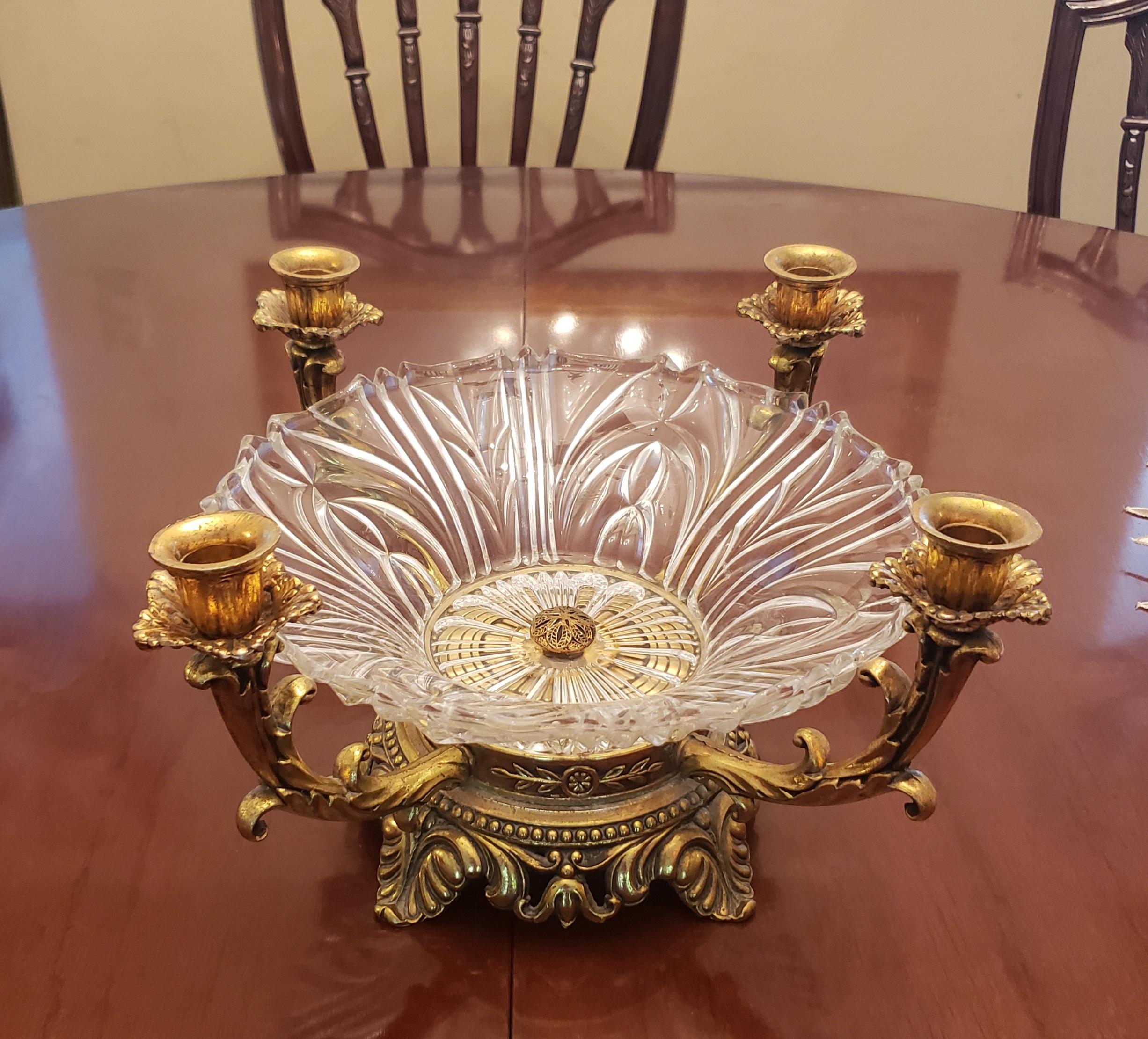 French 1890s Baccarat Gilt Bronze Cut Crystal Glass Candelabra Centerpiece For Sale 2