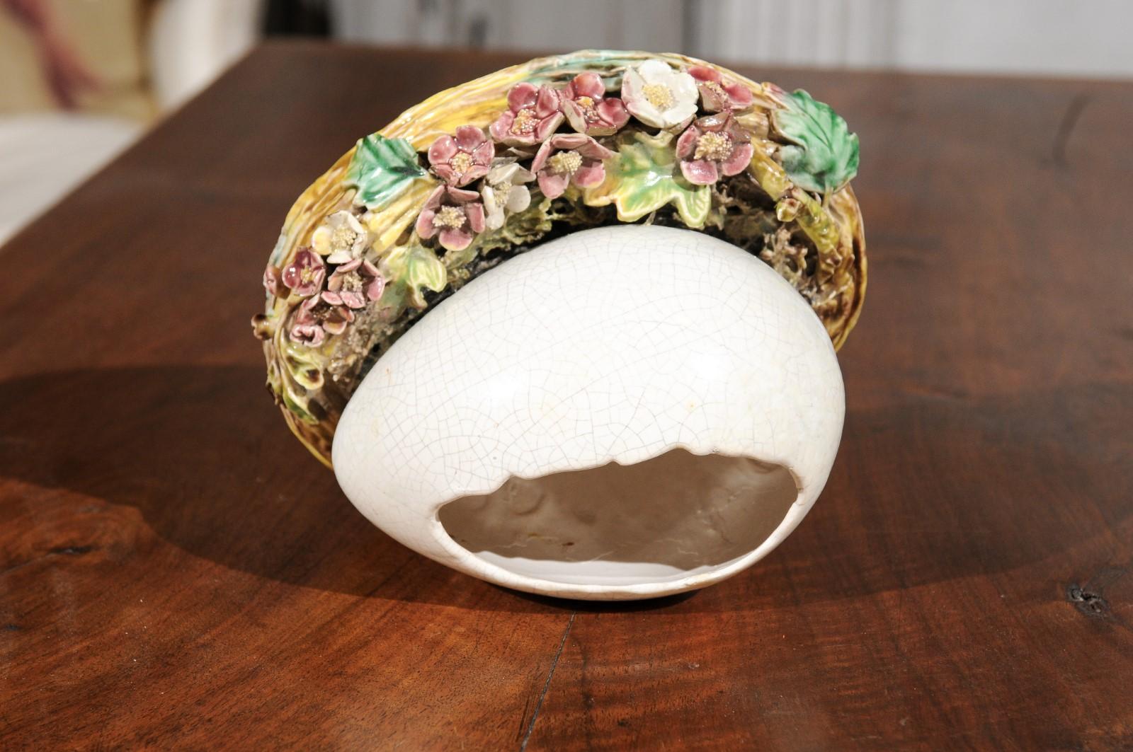 French 1890s Barbotine Majolica Egg Depicting a Cracked Shell on a Floral Nest 4