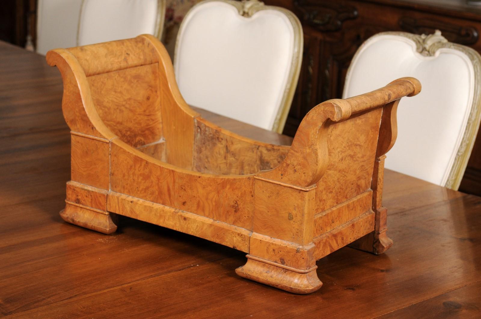 French 1890s Empire Style Lit en Bateau Doll Bed with Out-Scrolling Accents For Sale 3