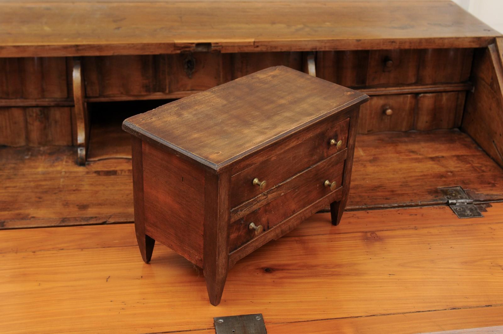19th Century French 1890s Miniature Walnut Chest with Two Drawers and Tapered Legs