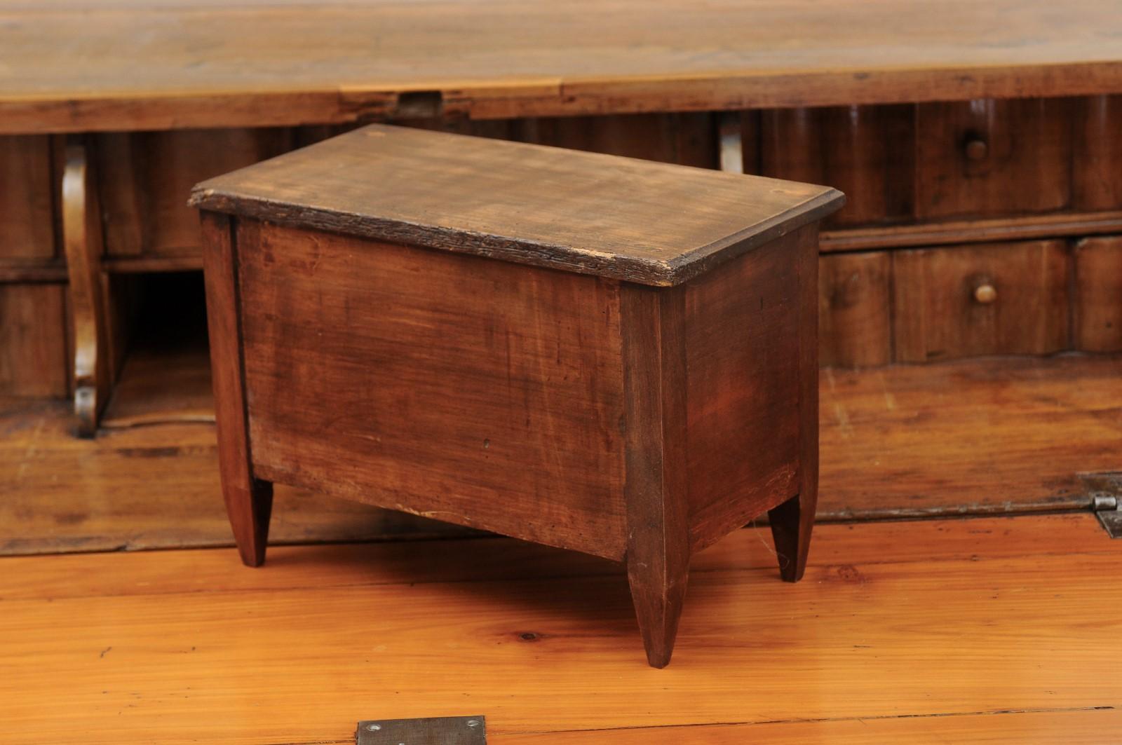French 1890s Miniature Walnut Chest with Two Drawers and Tapered Legs 1